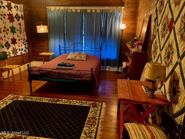 110 Catalpa Street Property Photo 13
