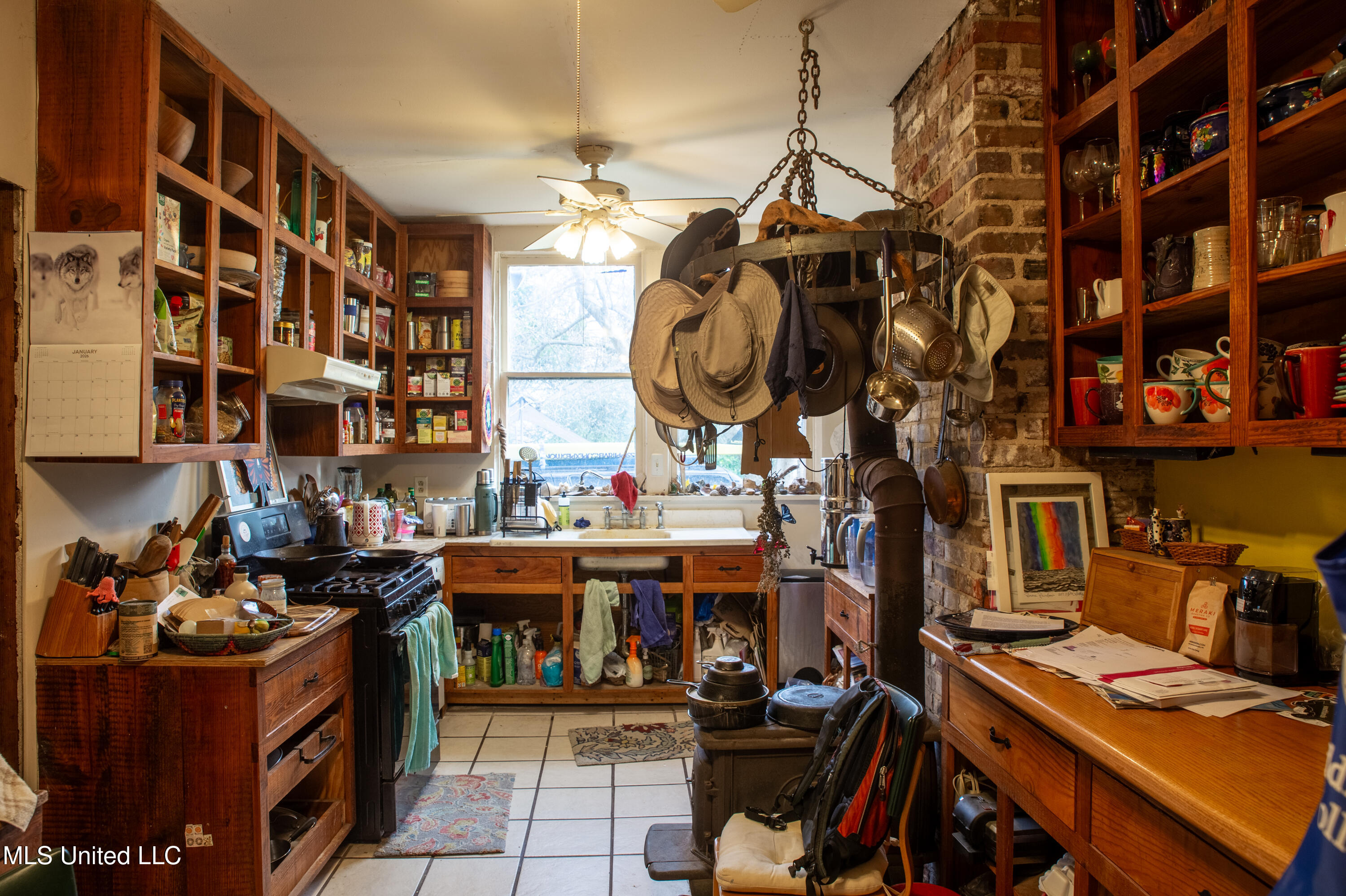 110 Catalpa Street Property Photo 50