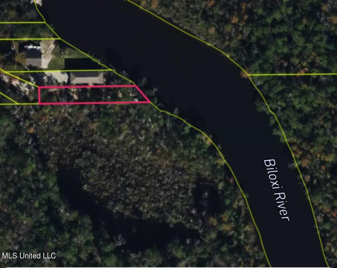 Riverroad Drive Property Photo 1