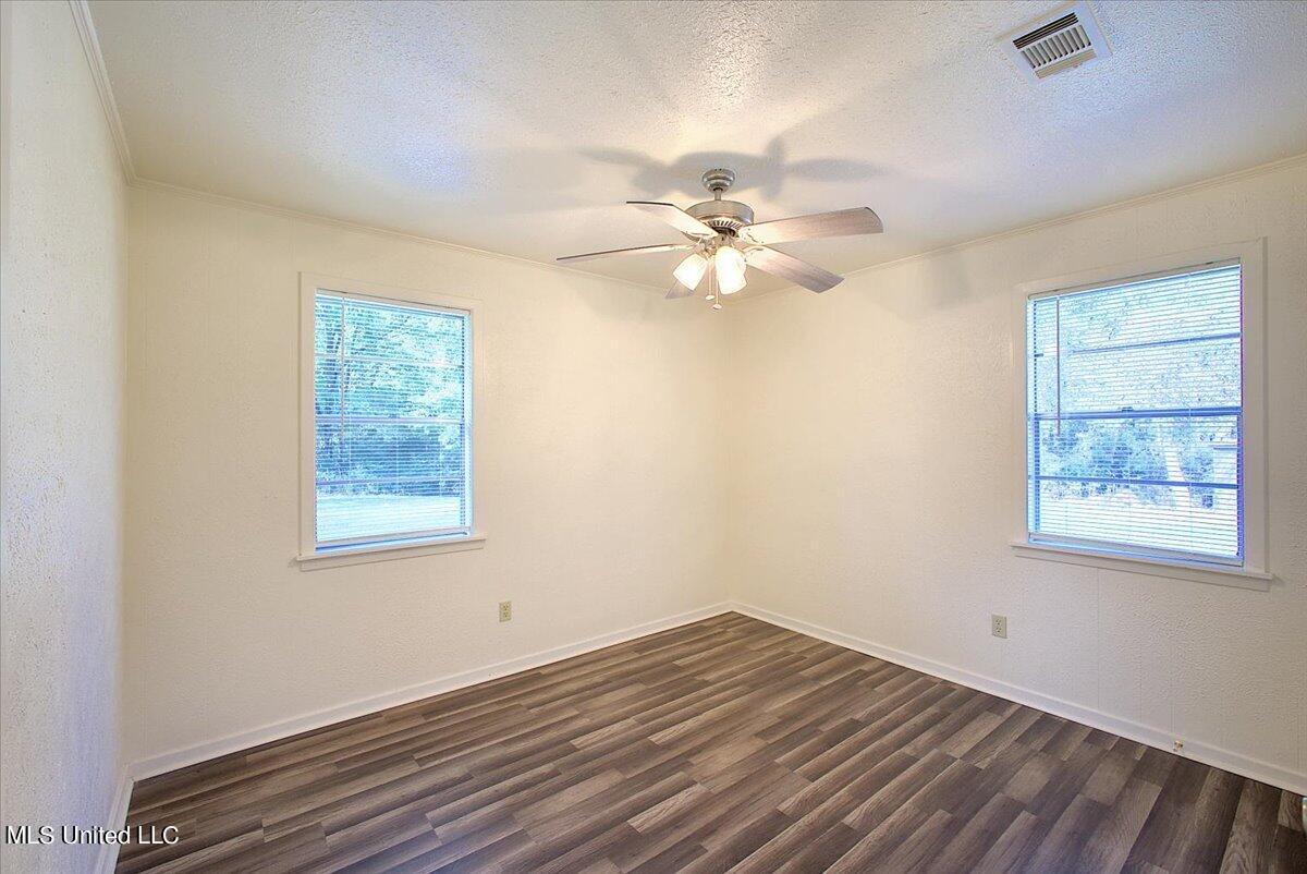 62 Dent Lane Property Photo 5