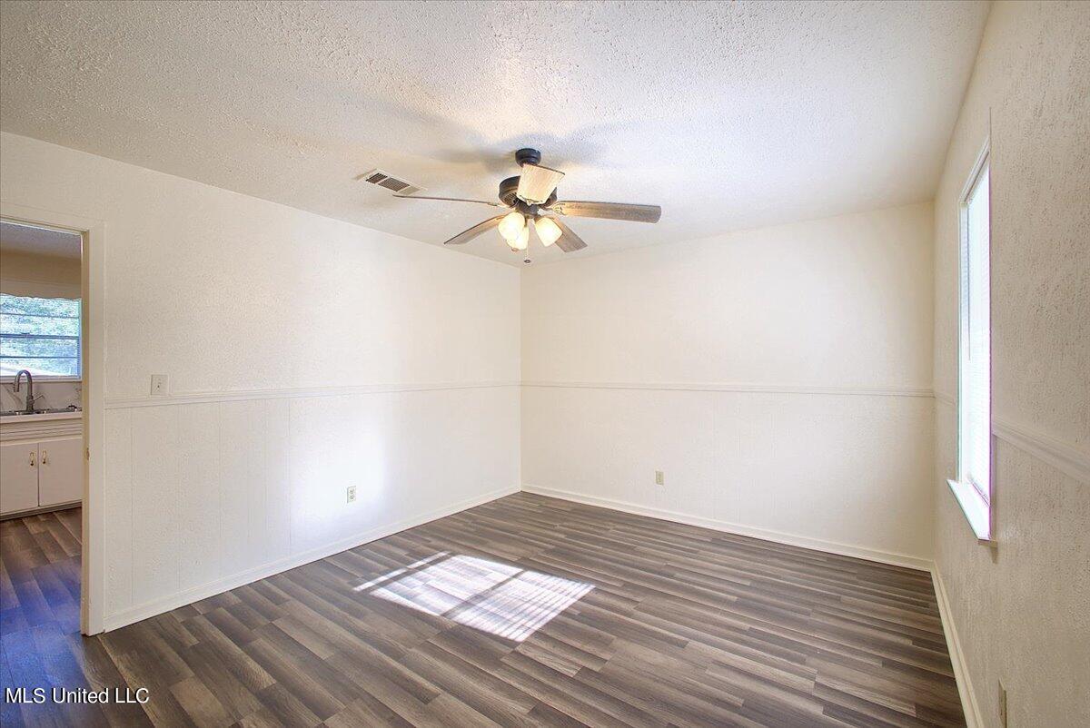 62 Dent Lane Property Photo 11