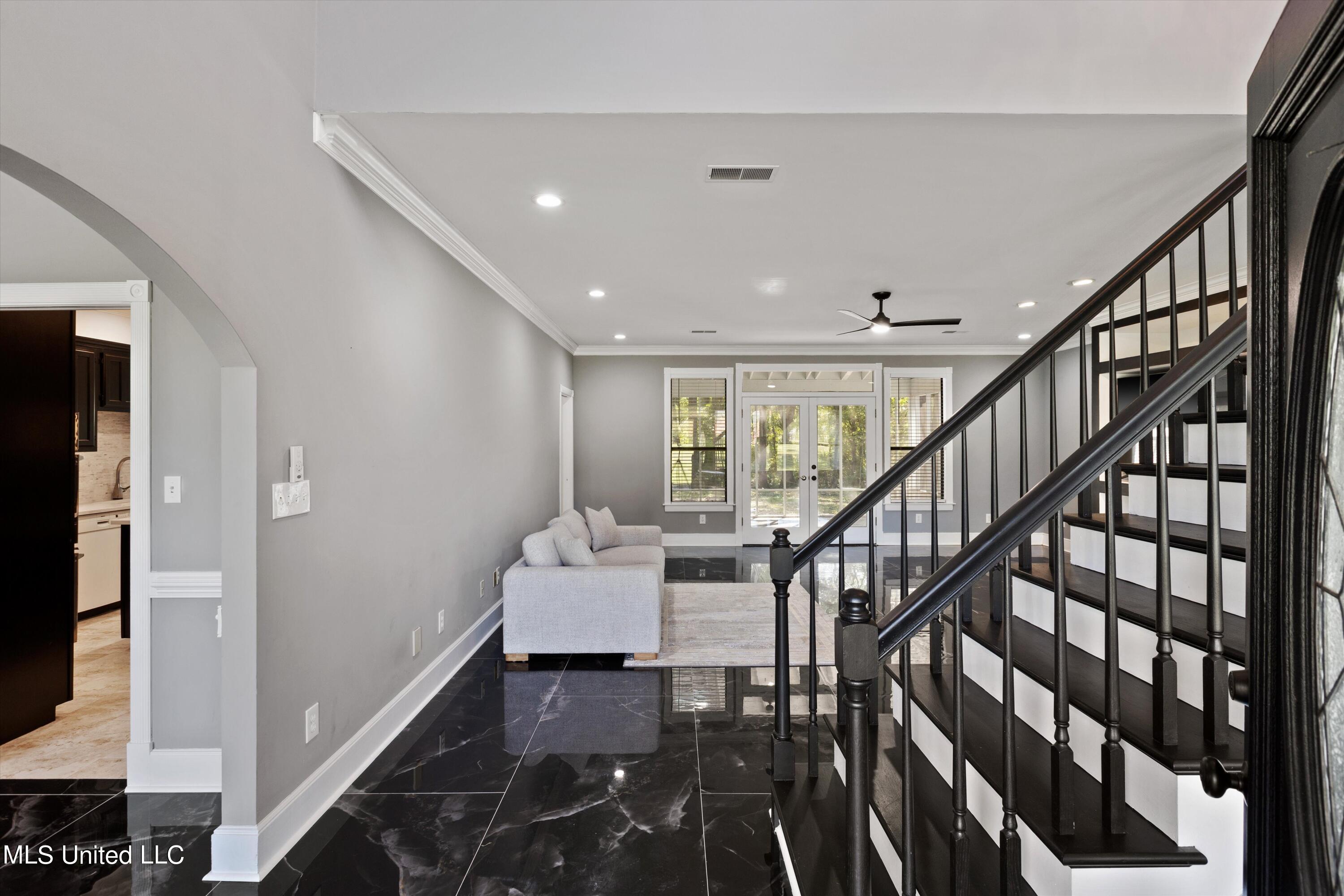 3555 Bonner Drive Property Photo 4