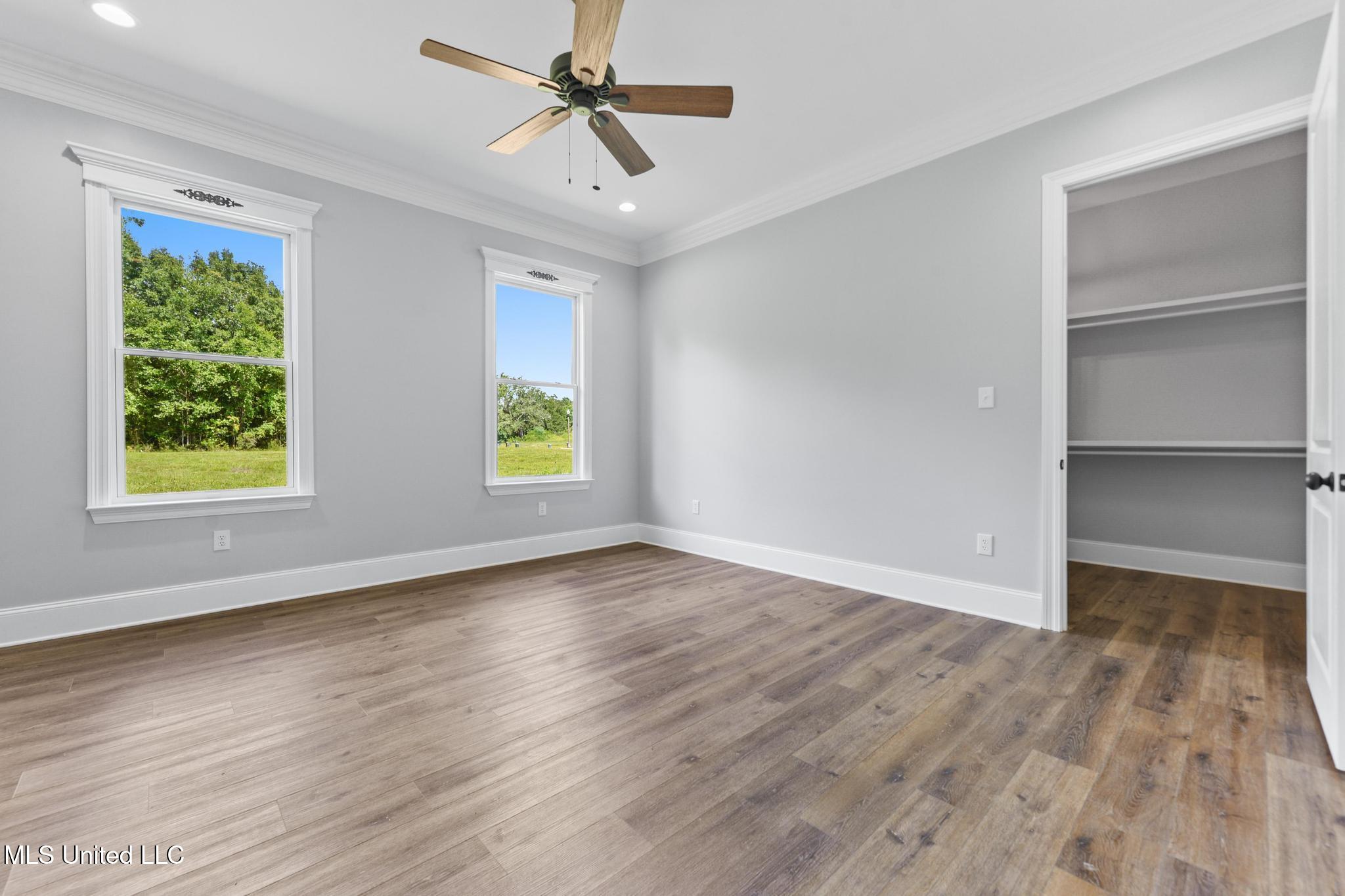 12154 Parc Aux Chenes Property Photo 26