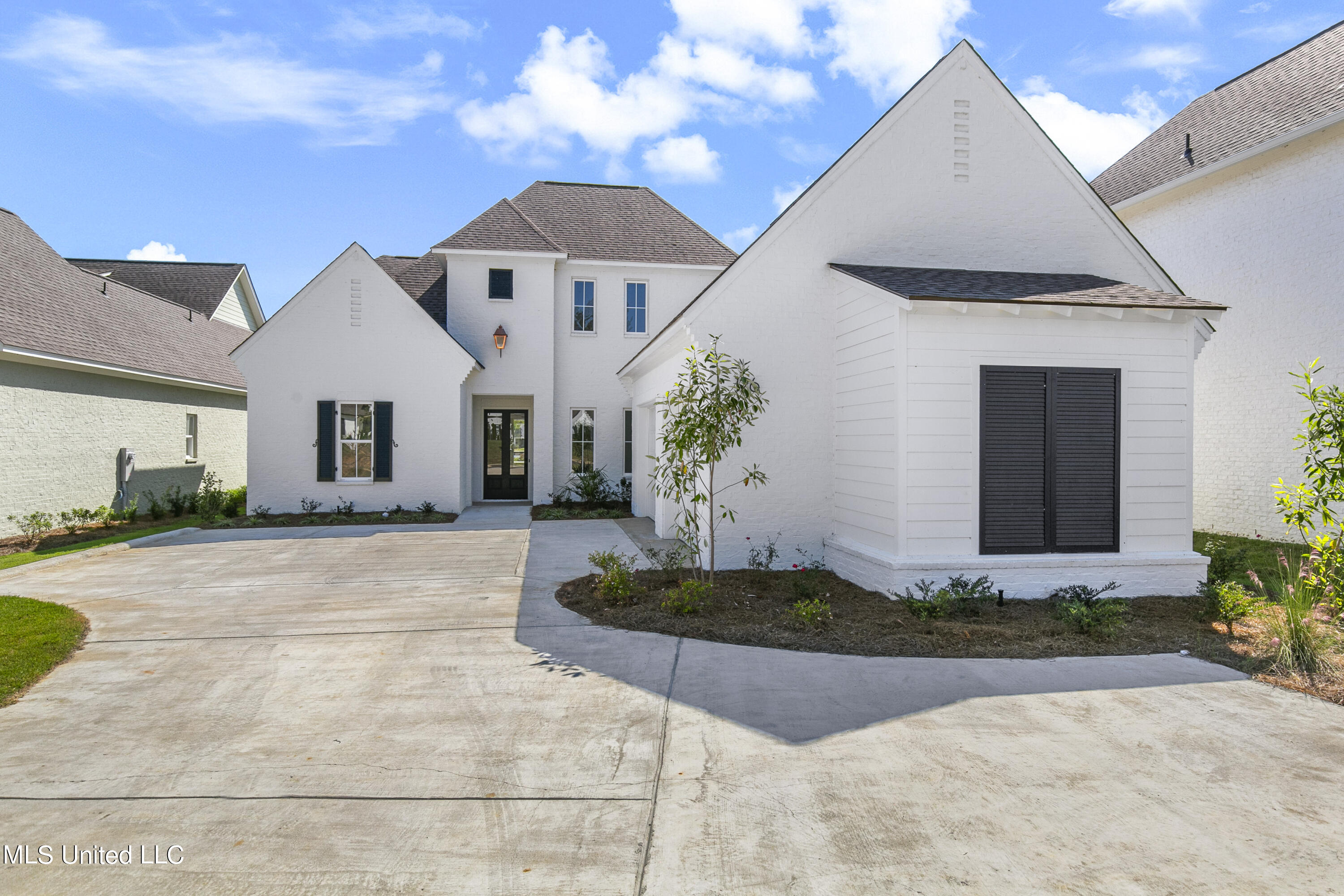 126 Herons Bay Circle Property Photo 1