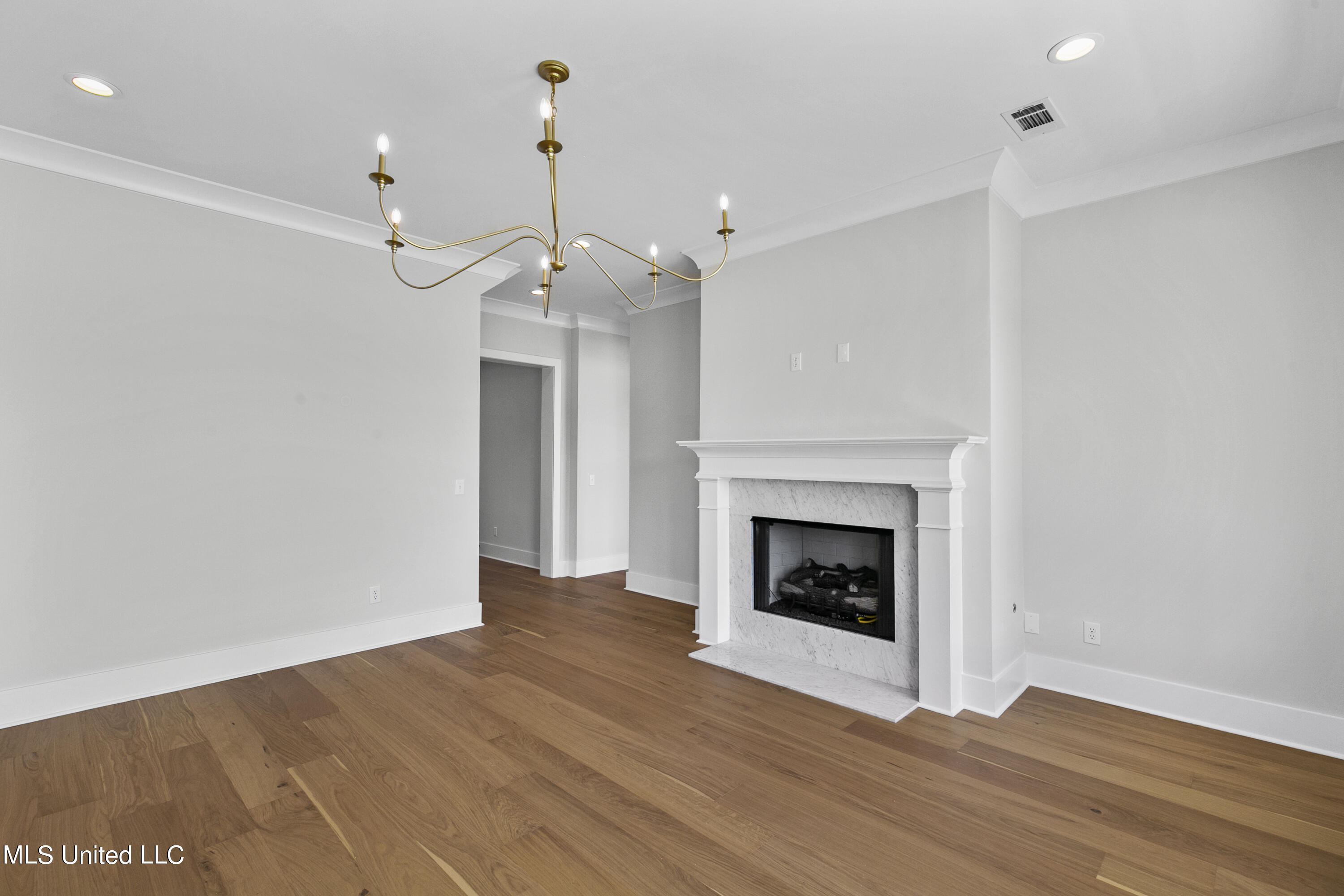 126 Herons Bay Circle Property Photo 7