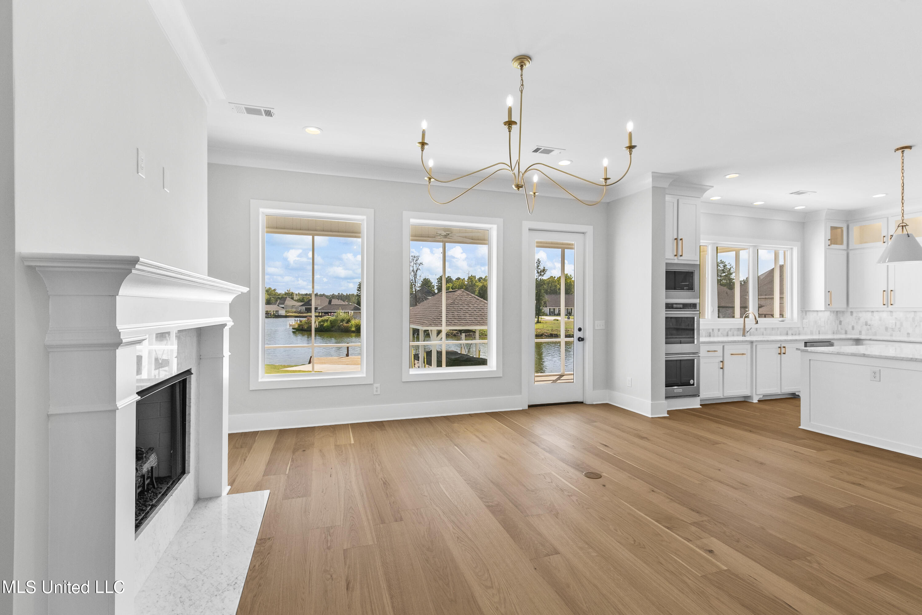 126 Herons Bay Circle Property Photo 8