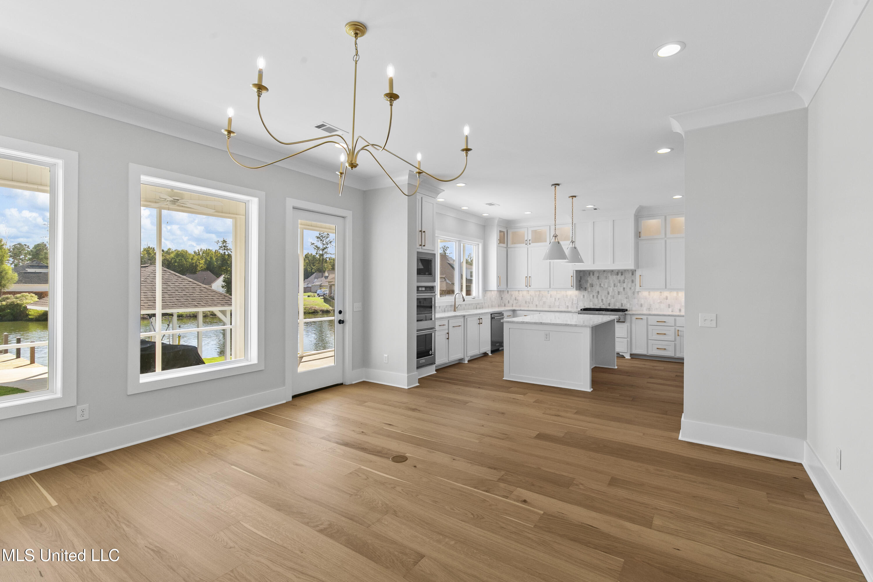 126 Herons Bay Circle Property Photo 9