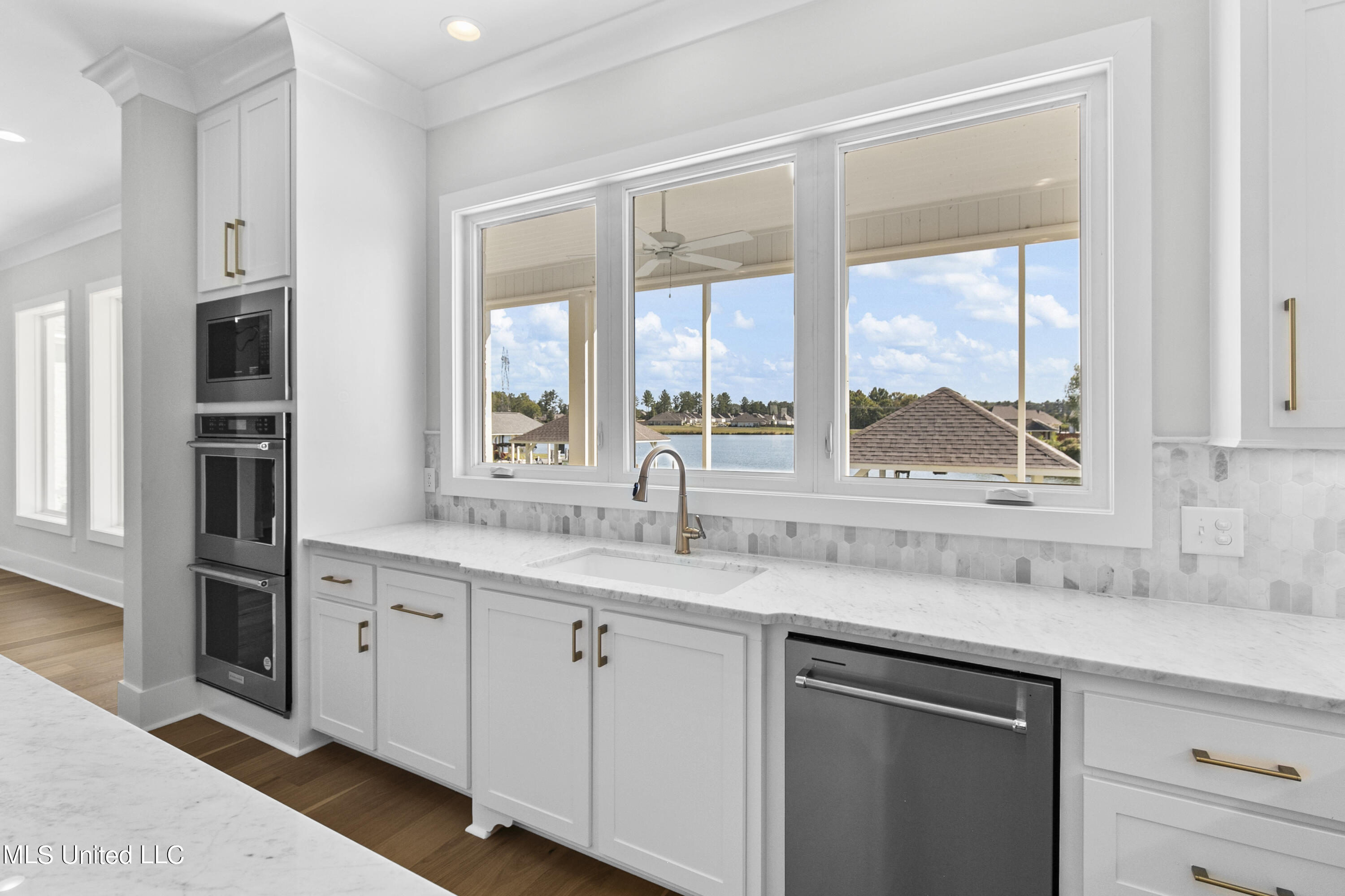 126 Herons Bay Circle Property Photo 14