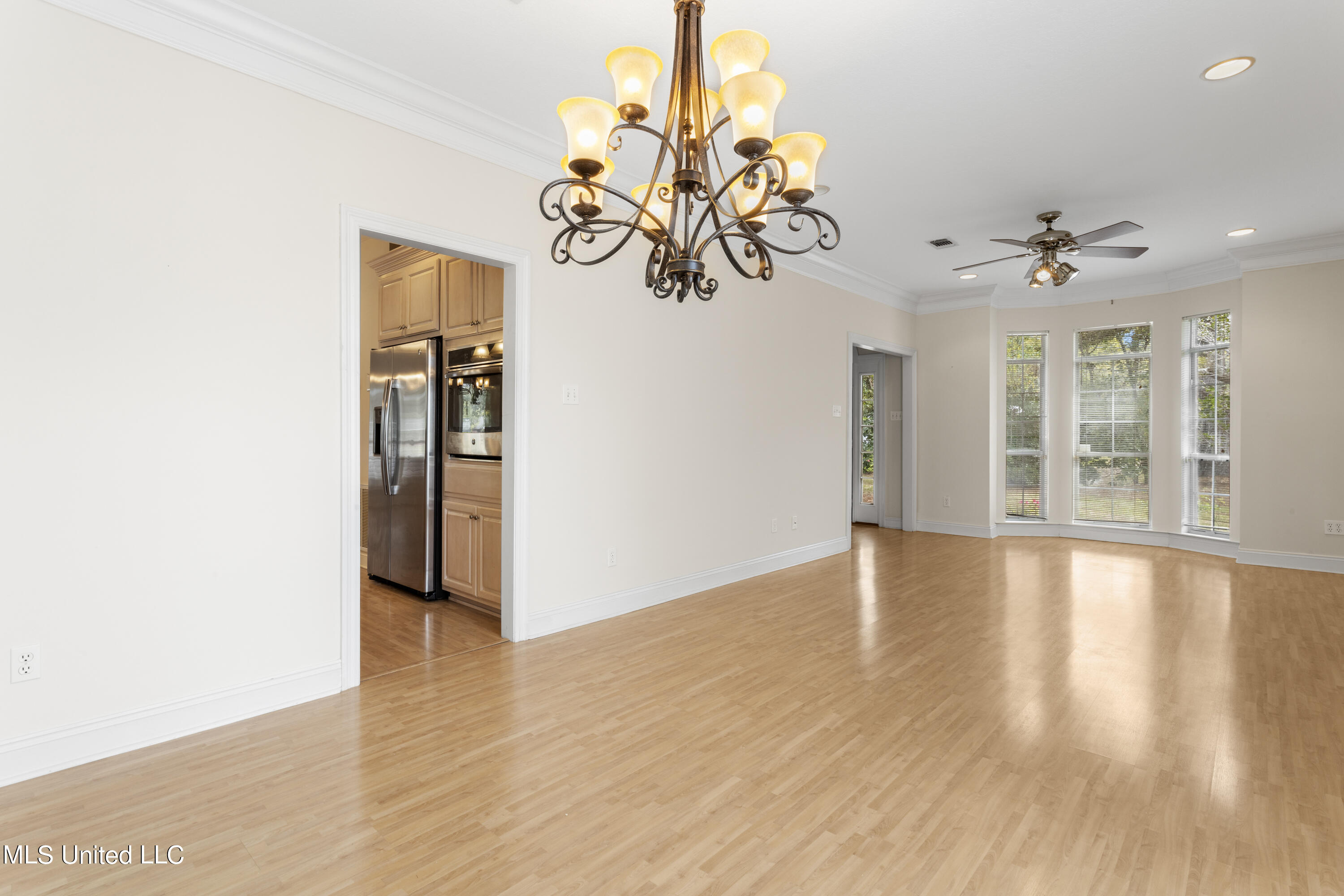 259 Holcomb Boulevard Property Photo 10