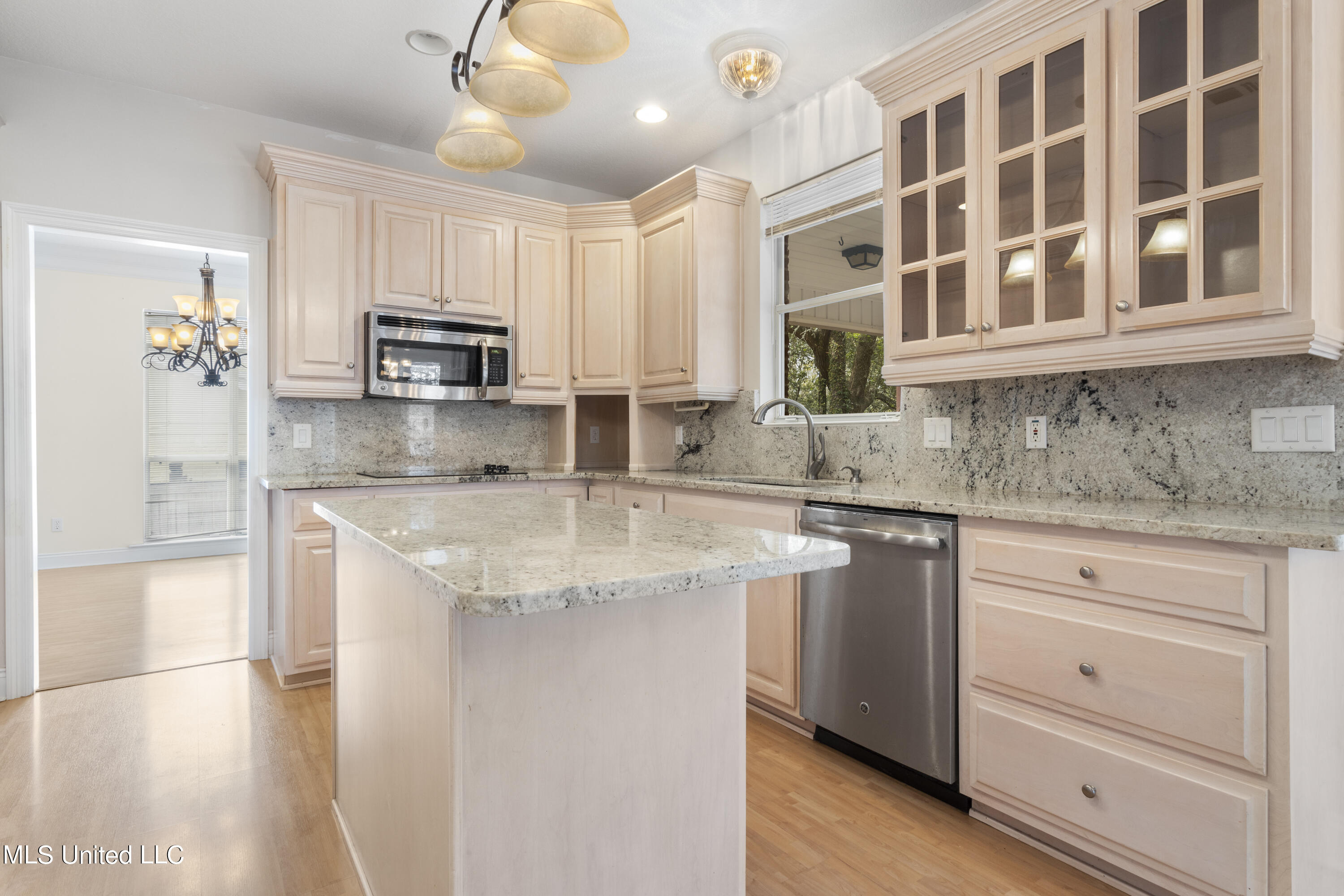 259 Holcomb Boulevard Property Photo 11