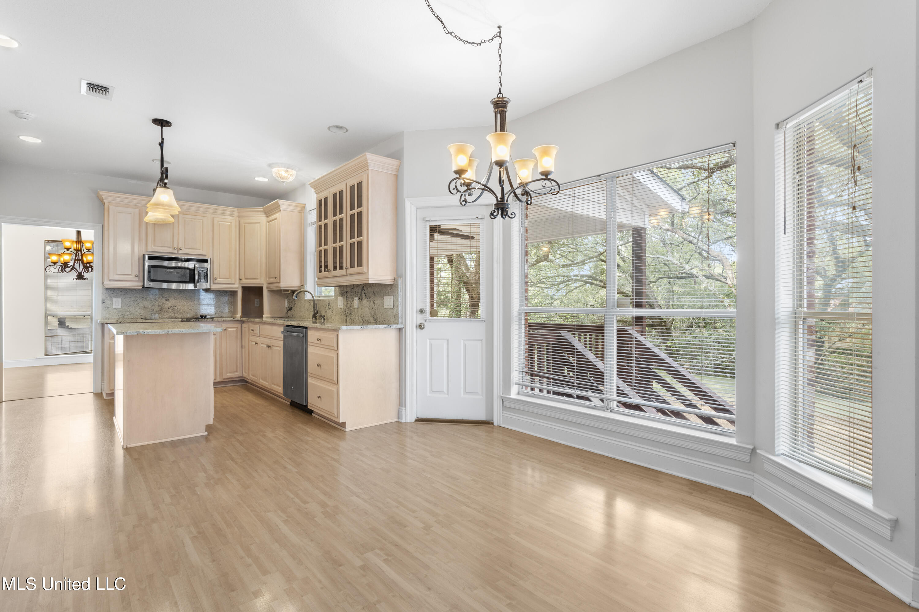 259 Holcomb Boulevard Property Photo 17
