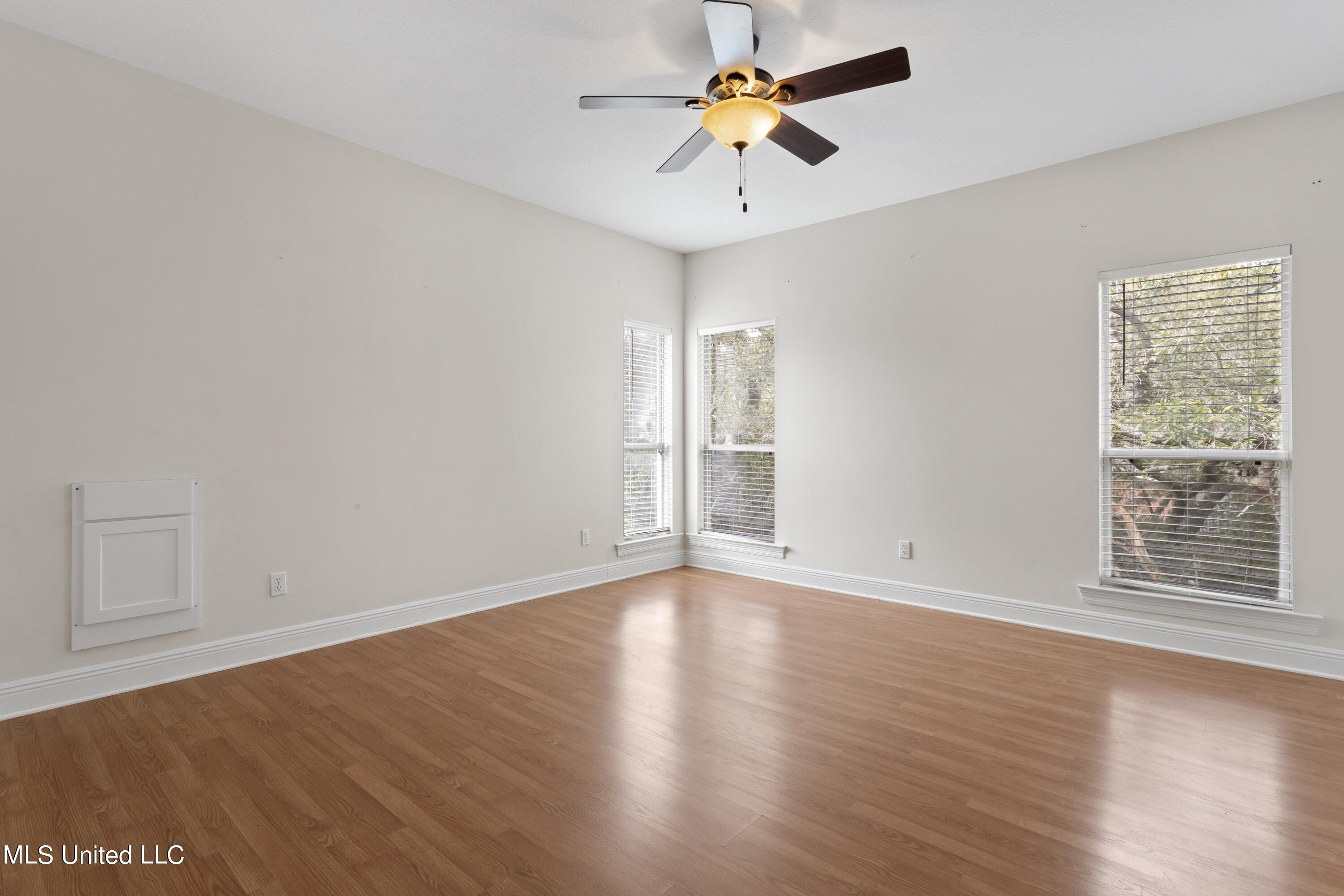 259 Holcomb Boulevard Property Photo 33