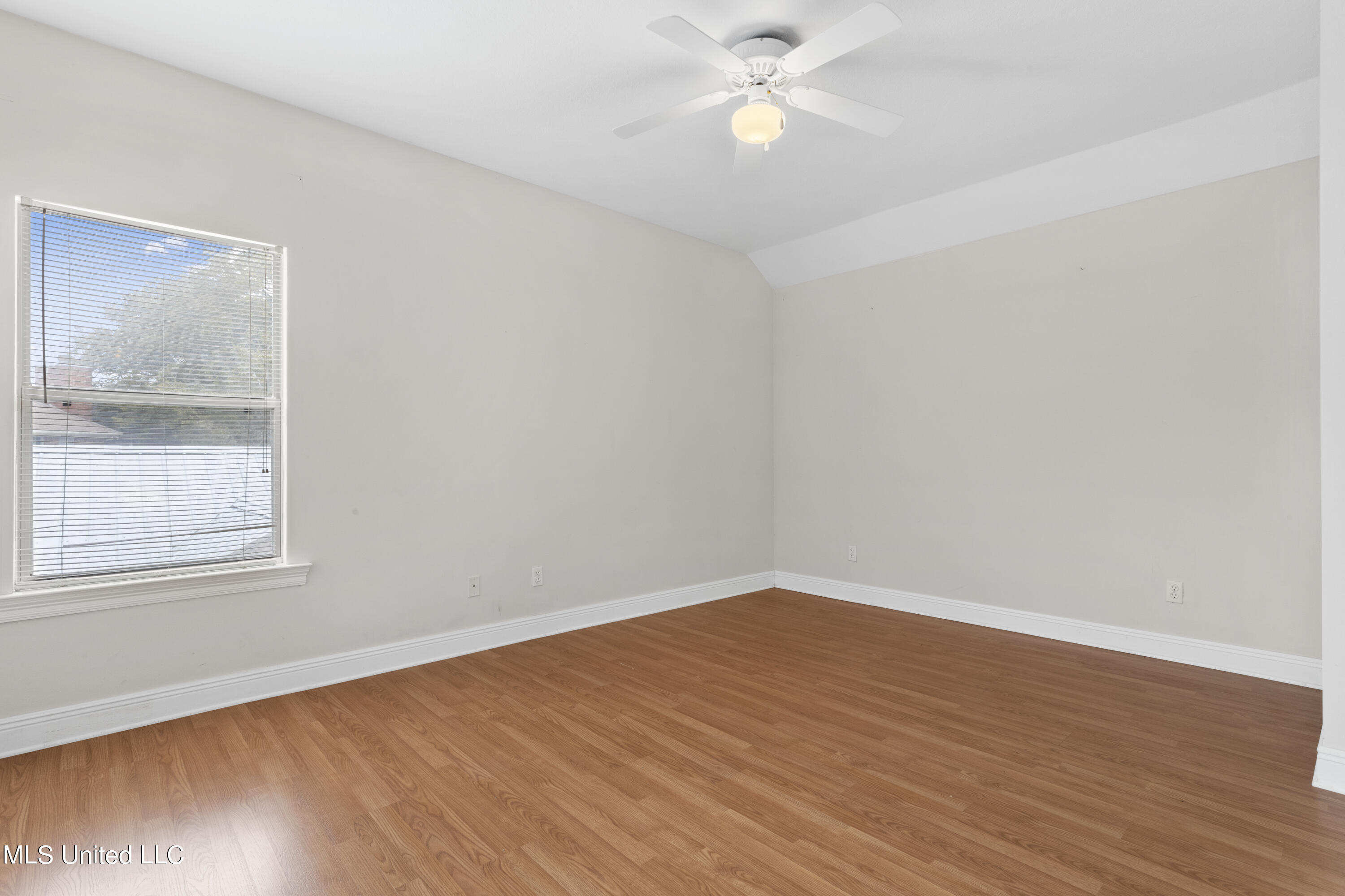 259 Holcomb Boulevard Property Photo 43