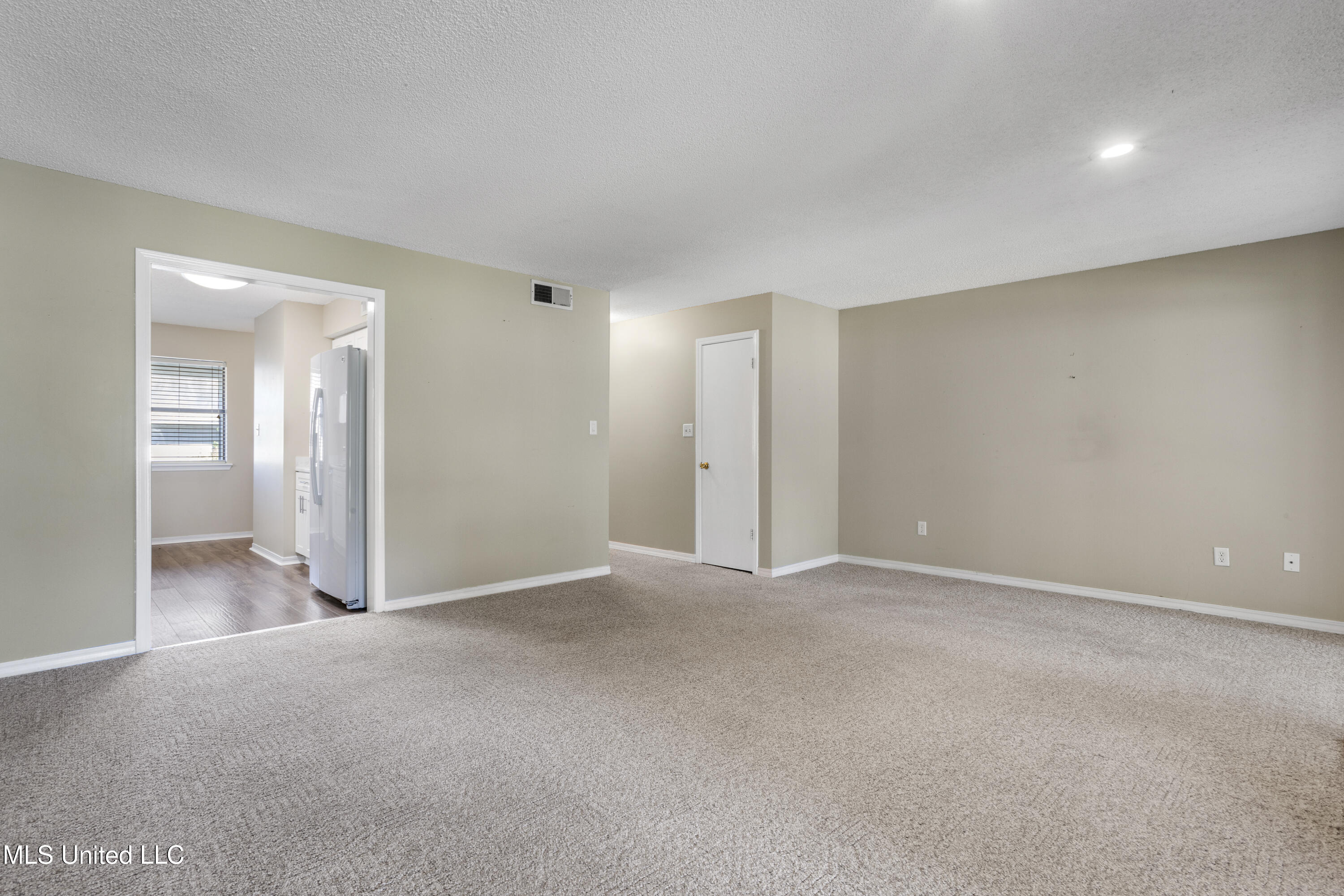 295 Highpoint Drive Property Photo 12