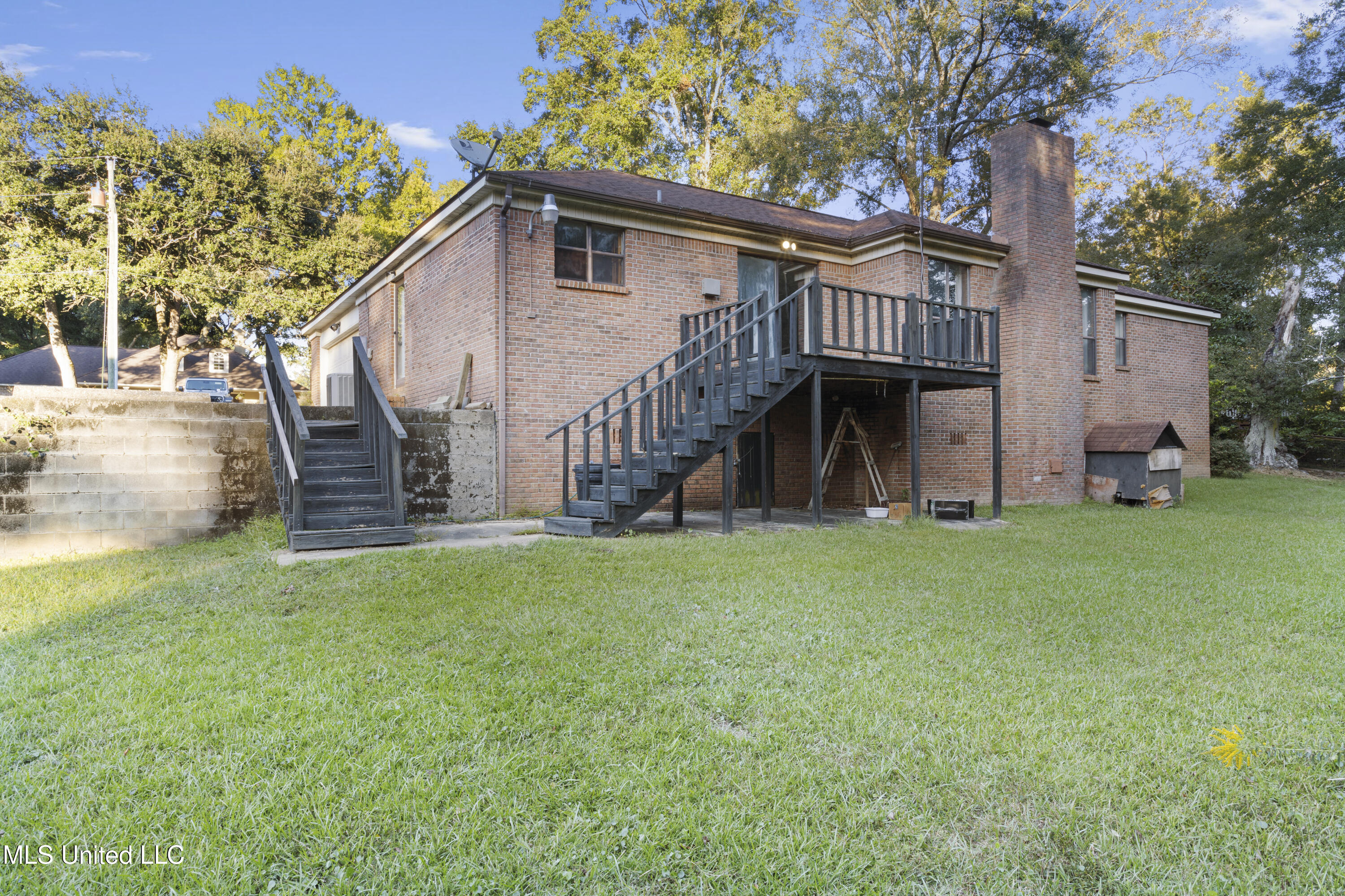 1917 Shady Point Circle Property Photo 3