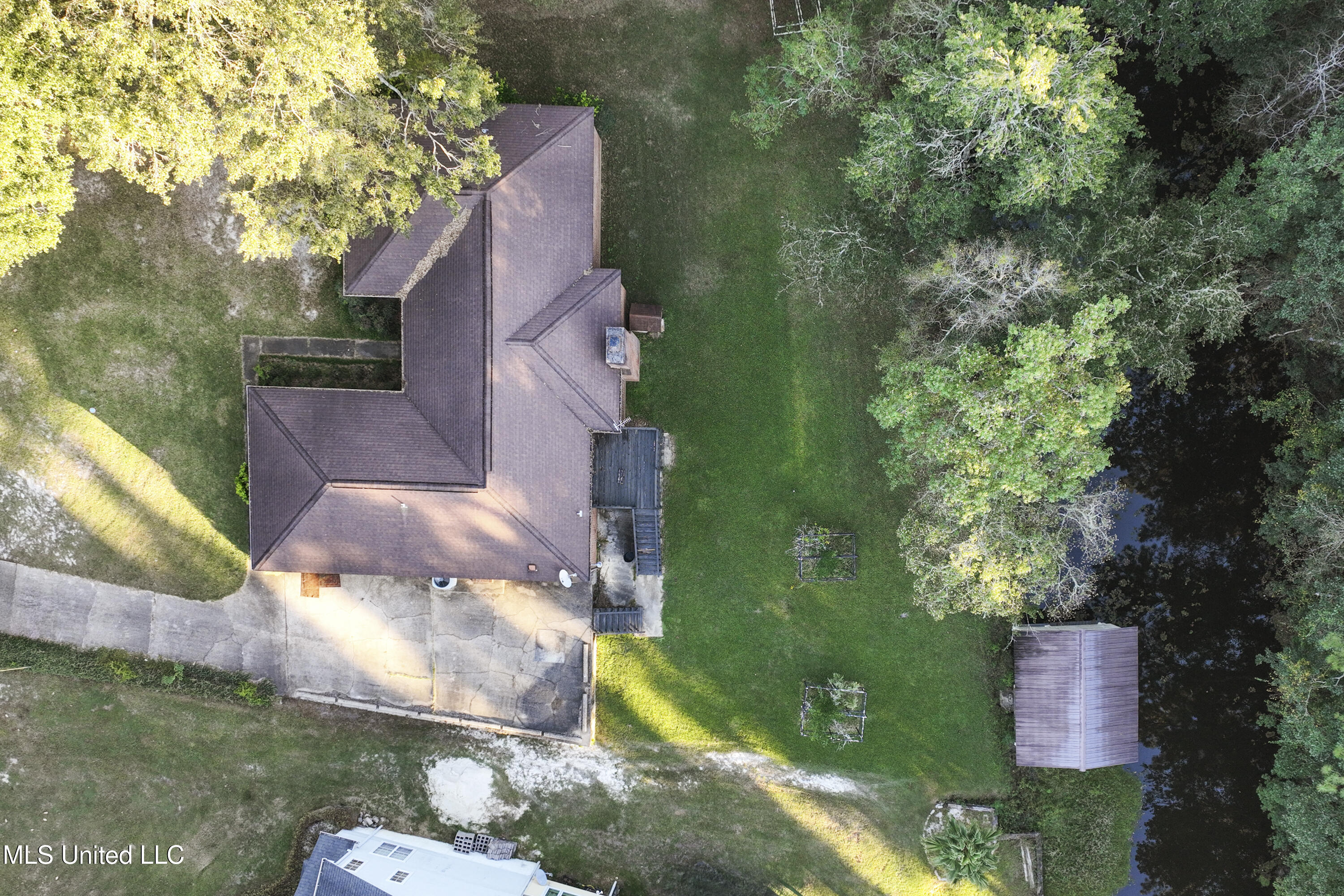 1917 Shady Point Circle Property Photo 13