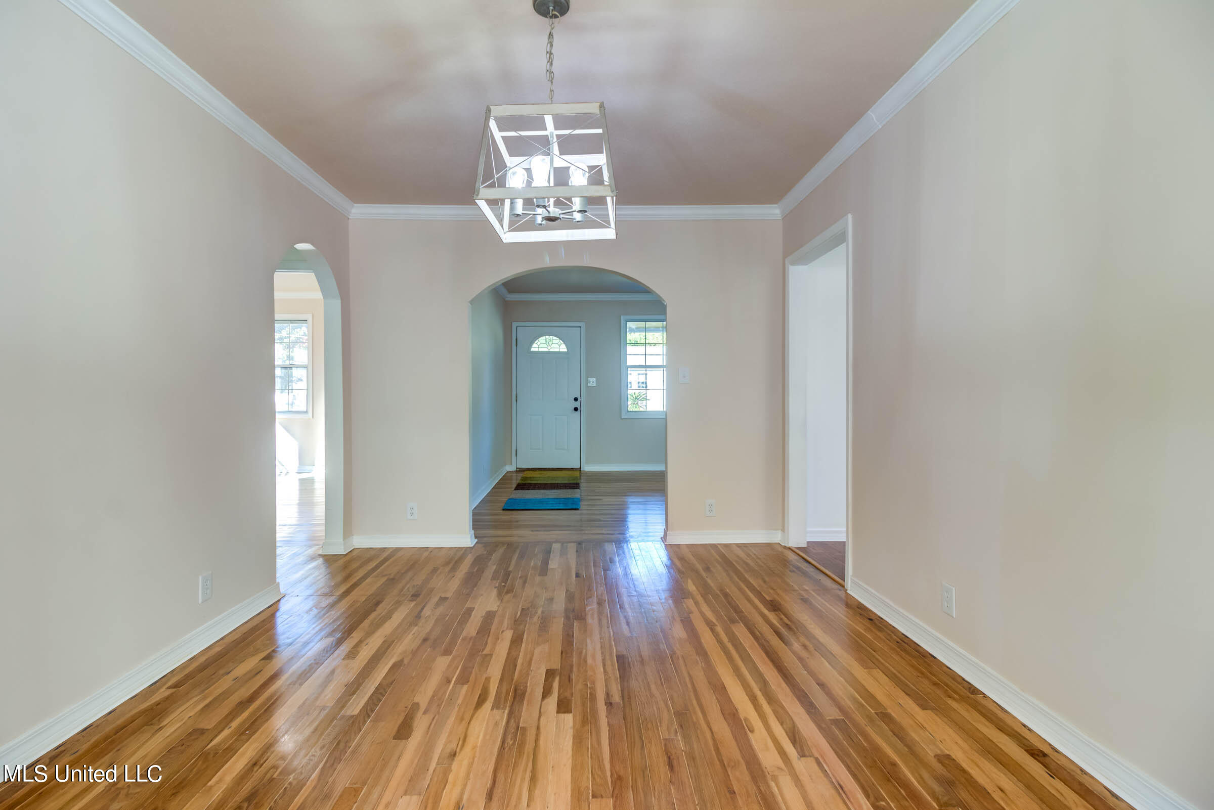 258 Porter Avenue Property Photo 4