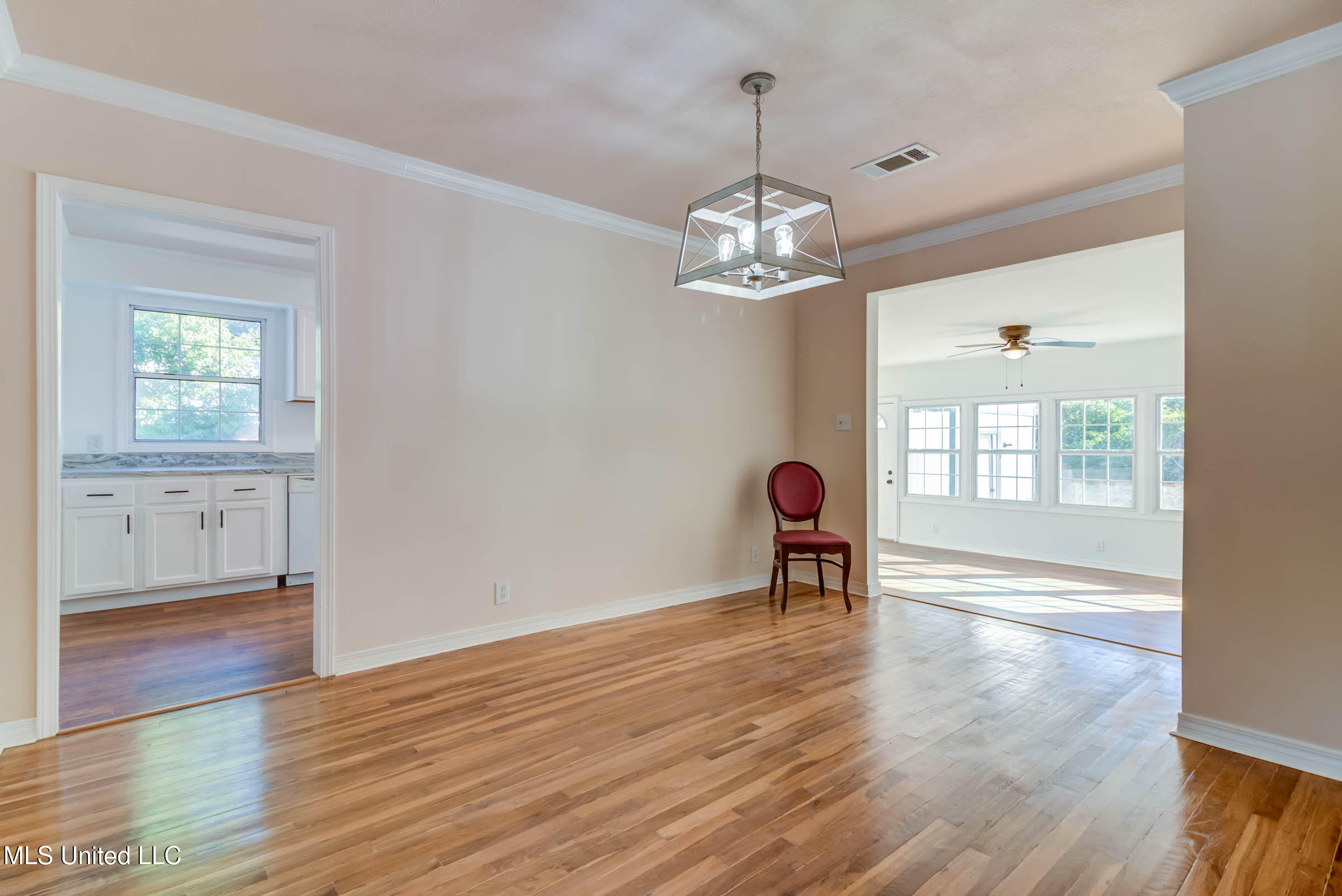 258 Porter Avenue Property Photo 13