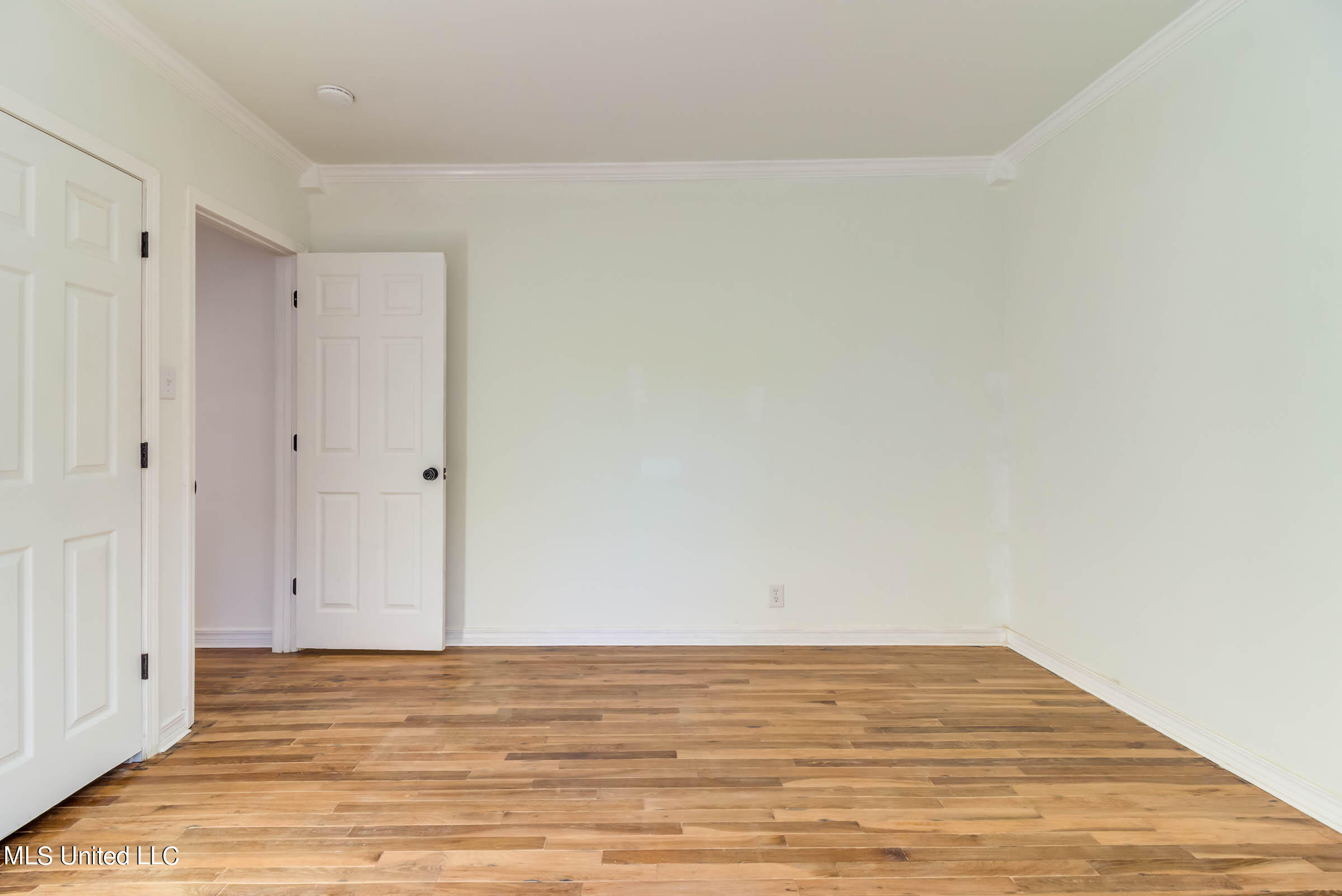 258 Porter Avenue Property Photo 33