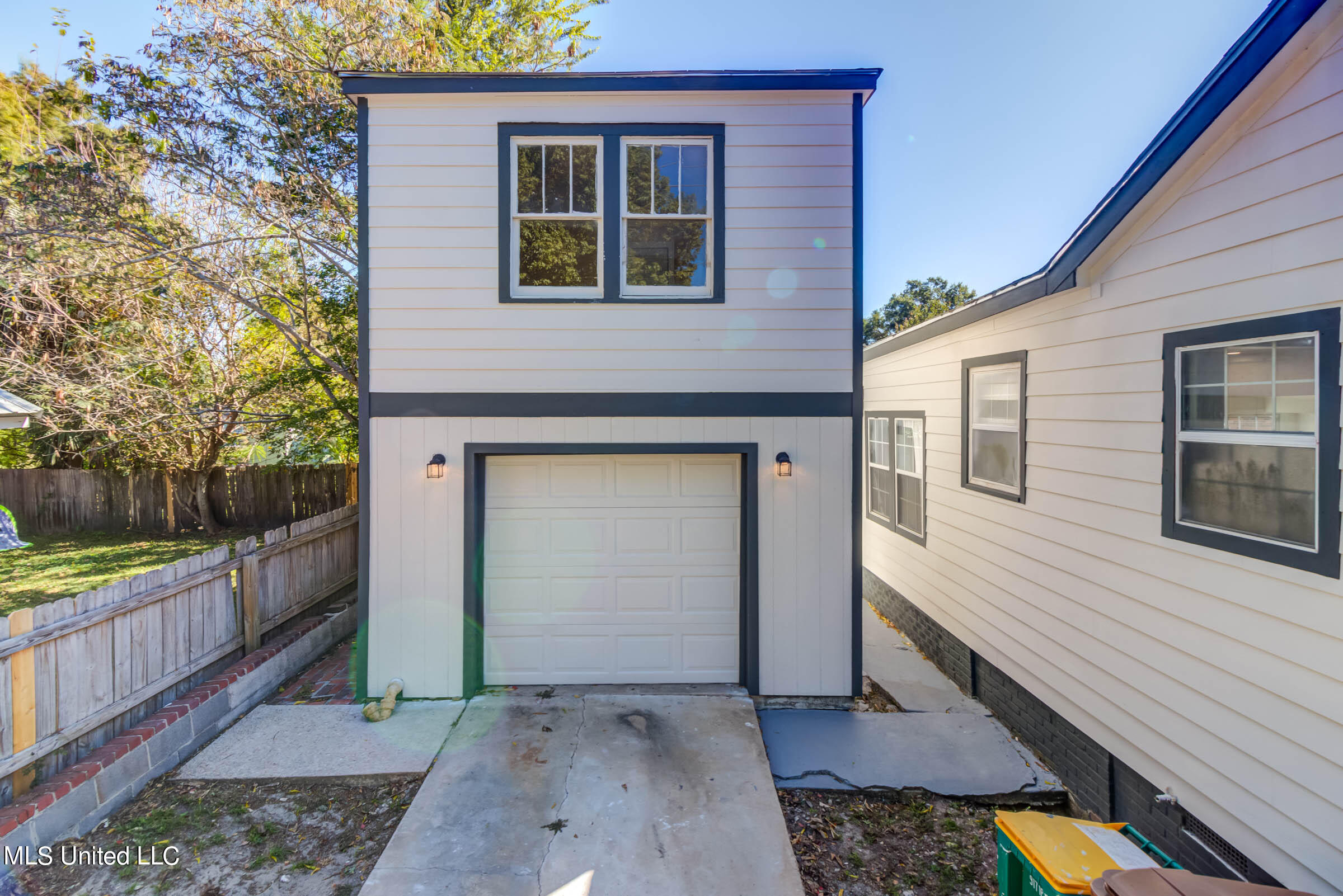 258 Porter Avenue Property Photo 38