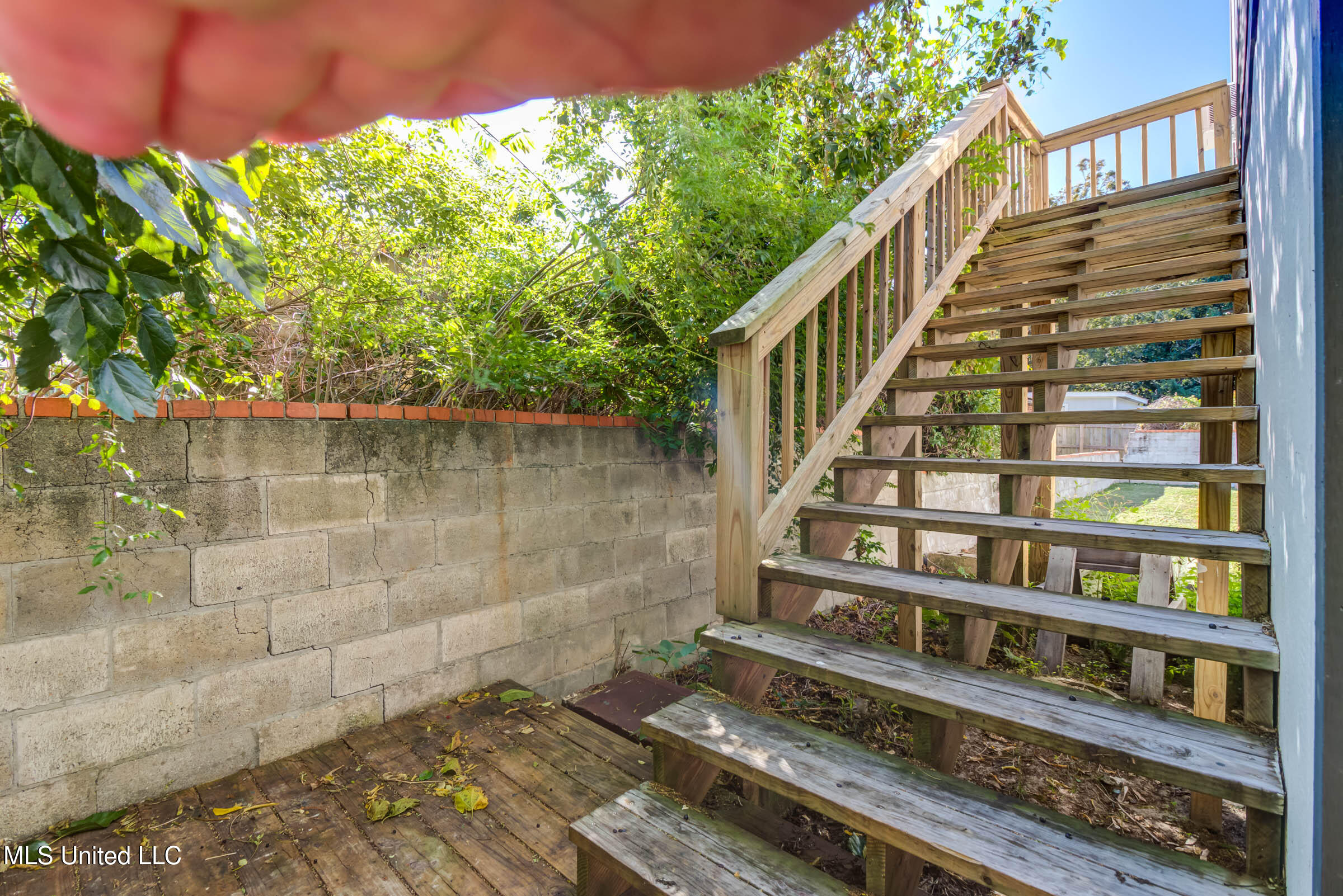 258 Porter Avenue Property Photo 40