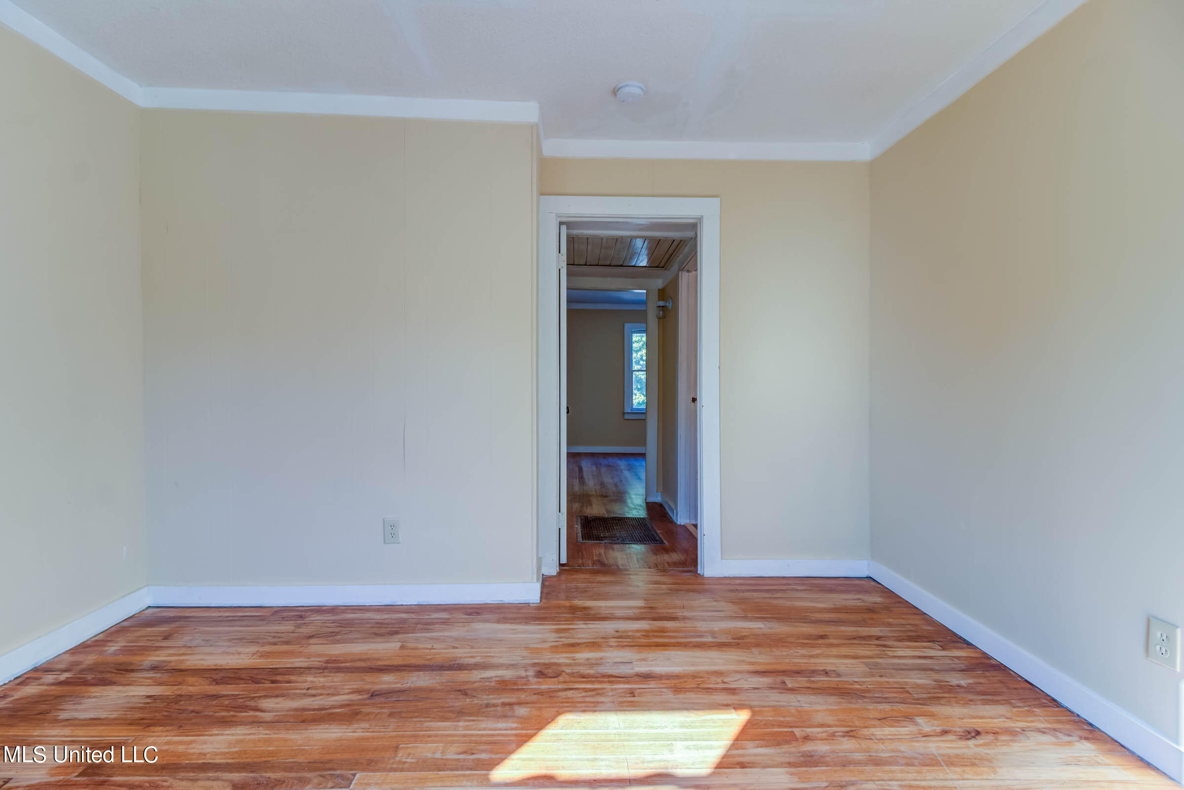 258 Porter Avenue Property Photo 42