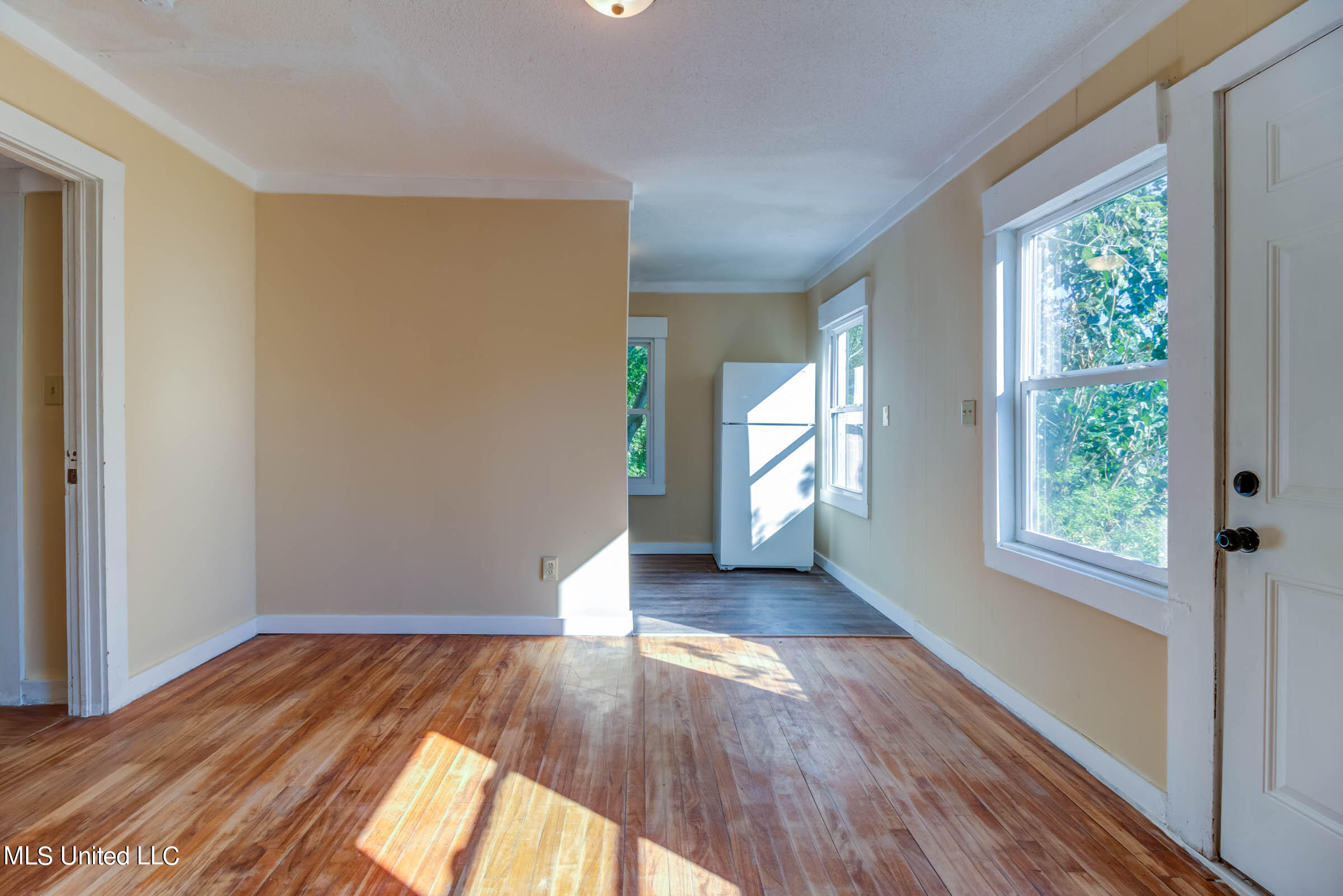 258 Porter Avenue Property Photo 43