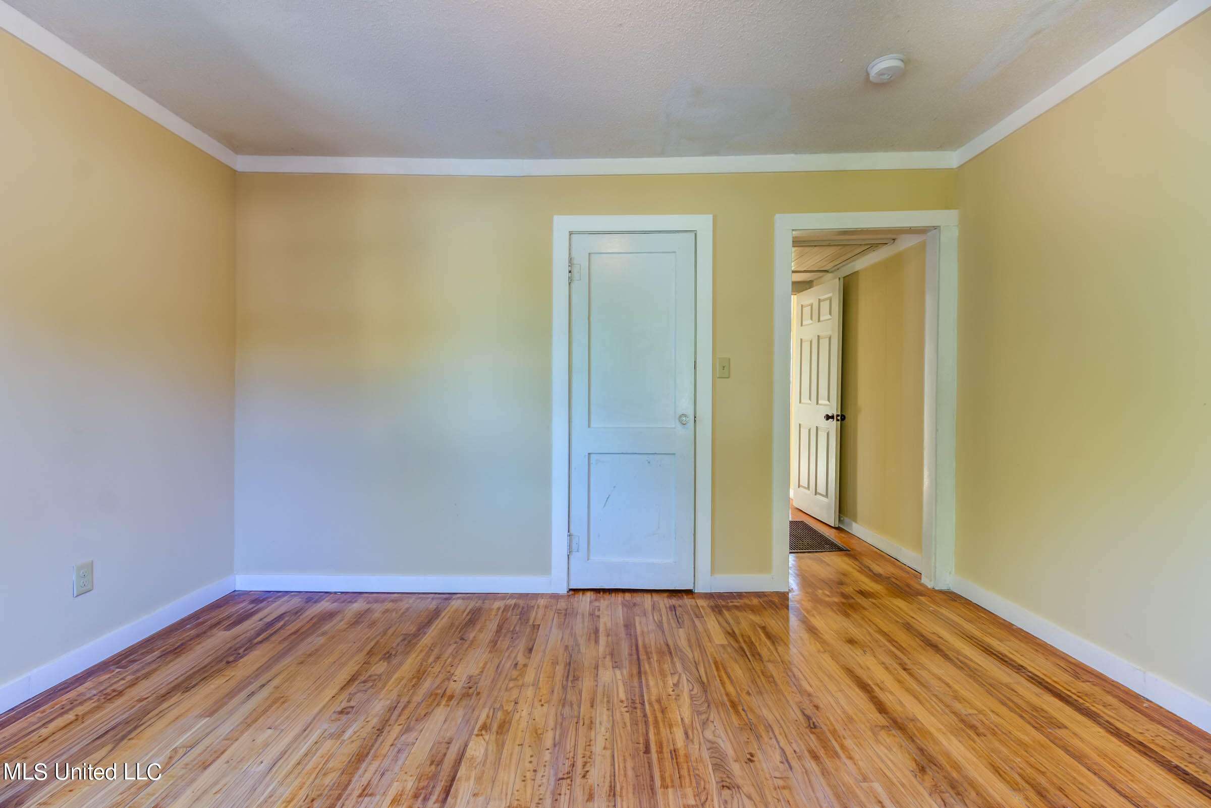 258 Porter Avenue Property Photo 50