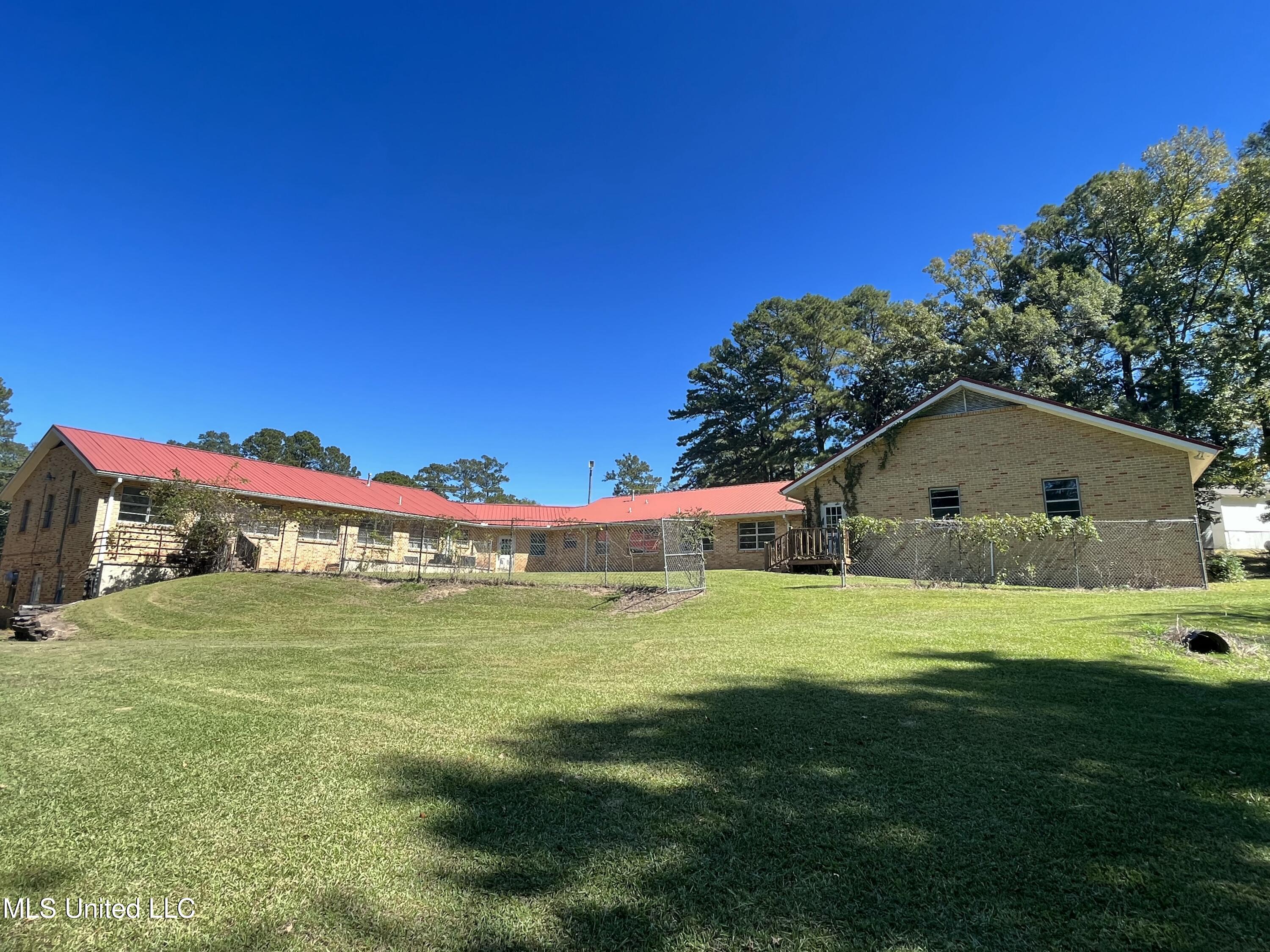 154 Dixie Drive Property Photo 12