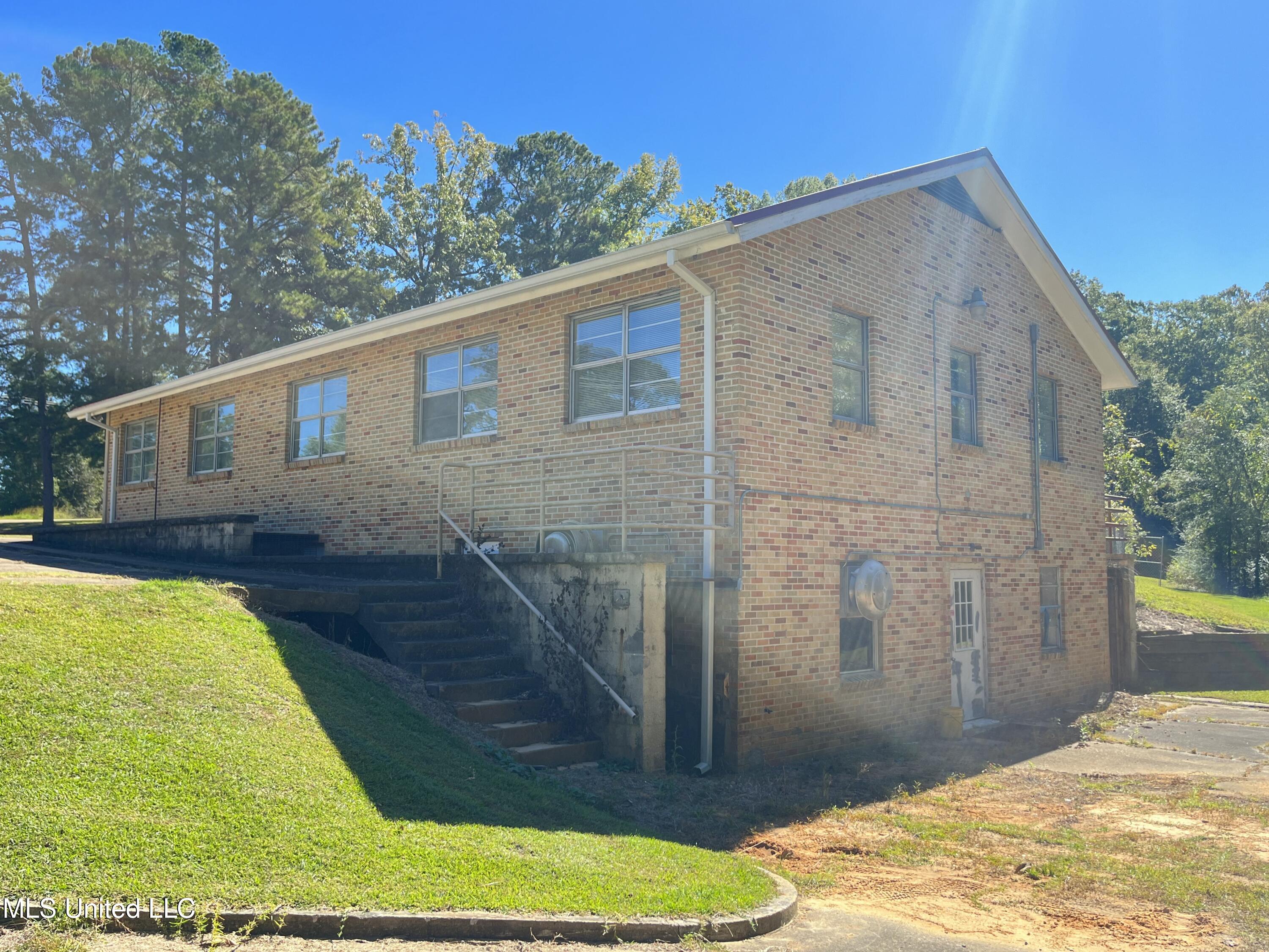 154 Dixie Drive Property Photo 13