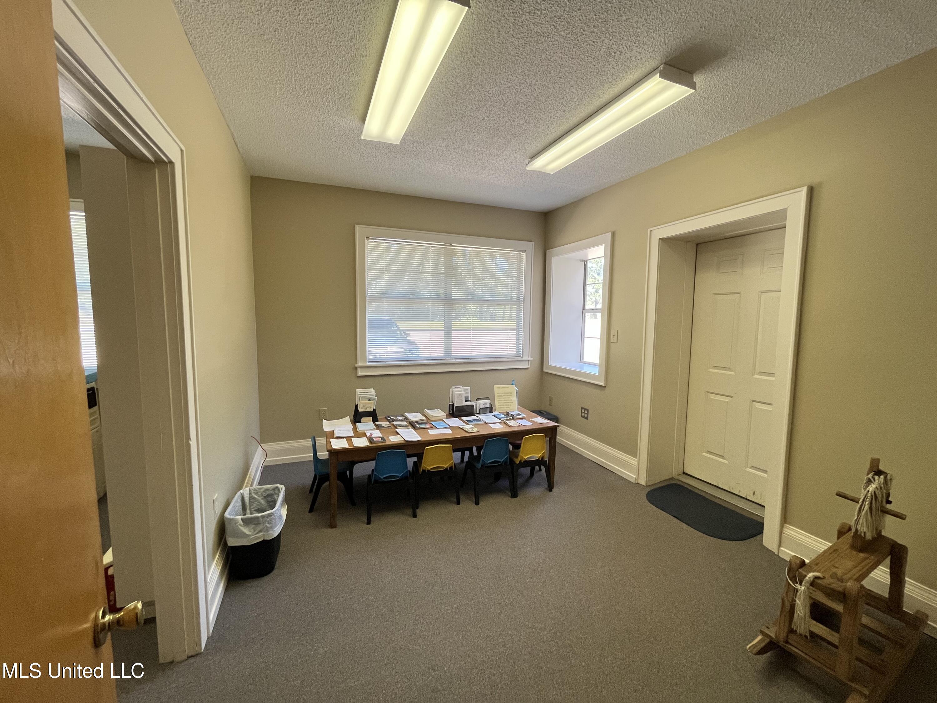 154 Dixie Drive Property Photo 19