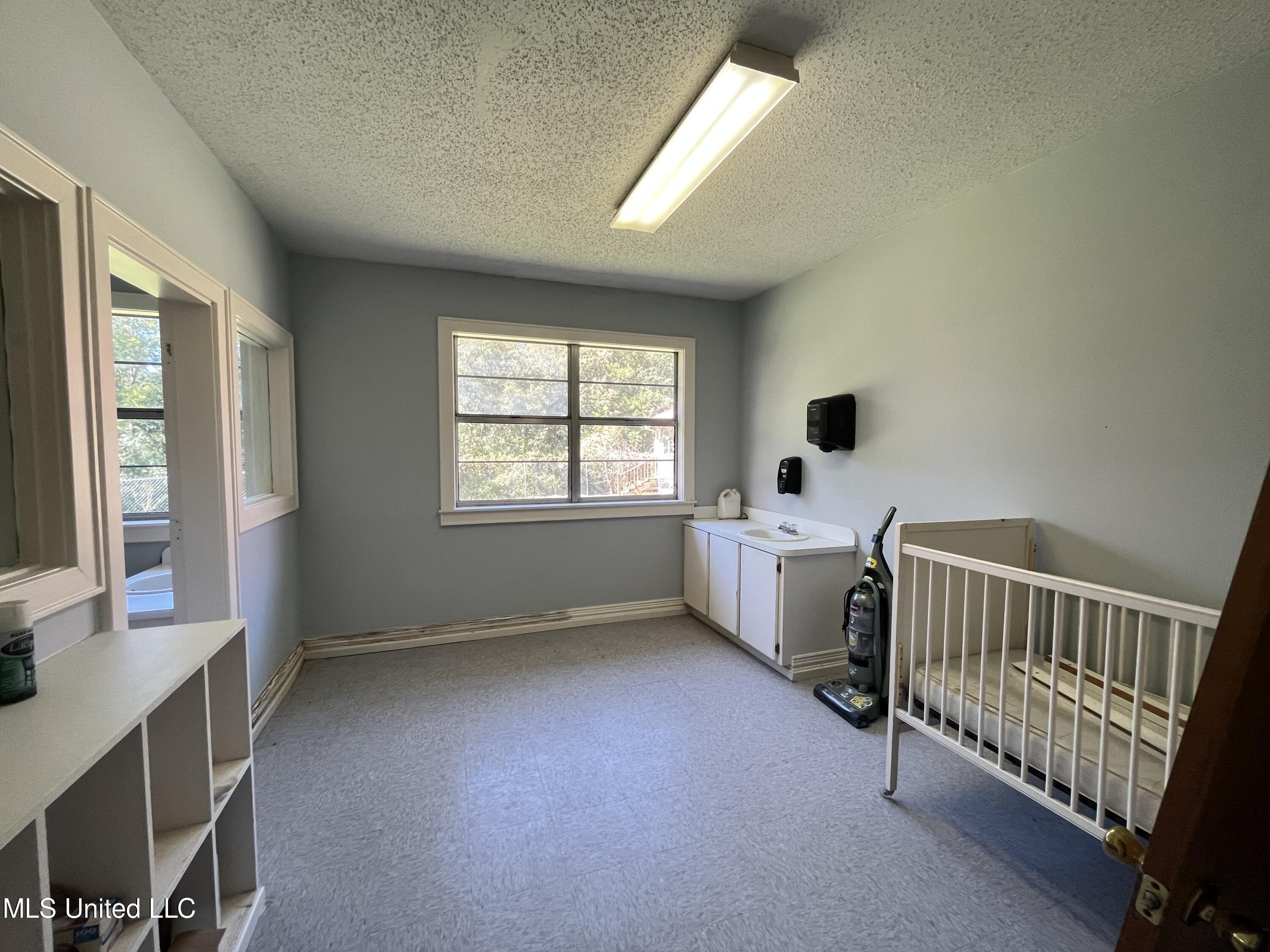 154 Dixie Drive Property Photo 35