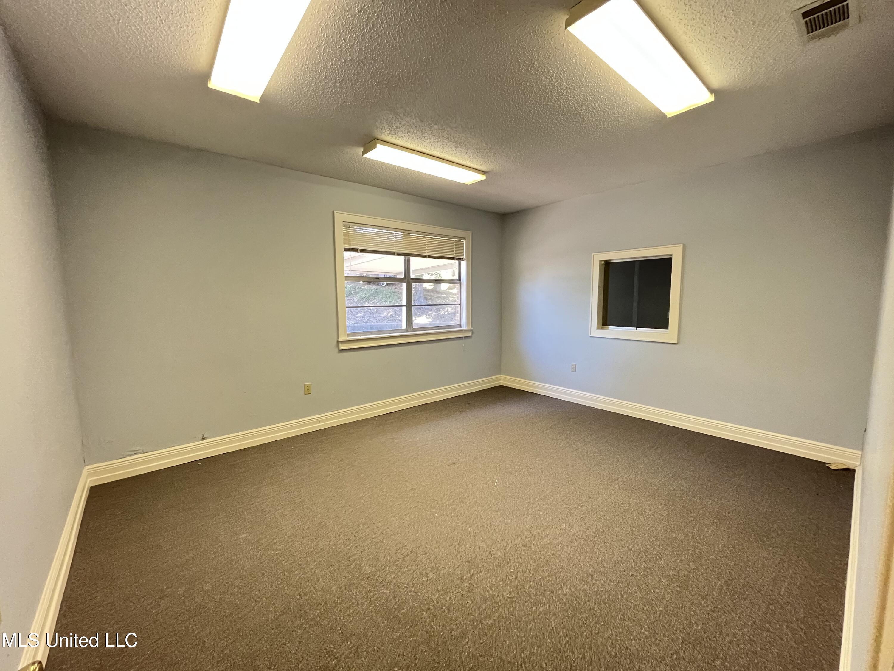 154 Dixie Drive Property Photo 40