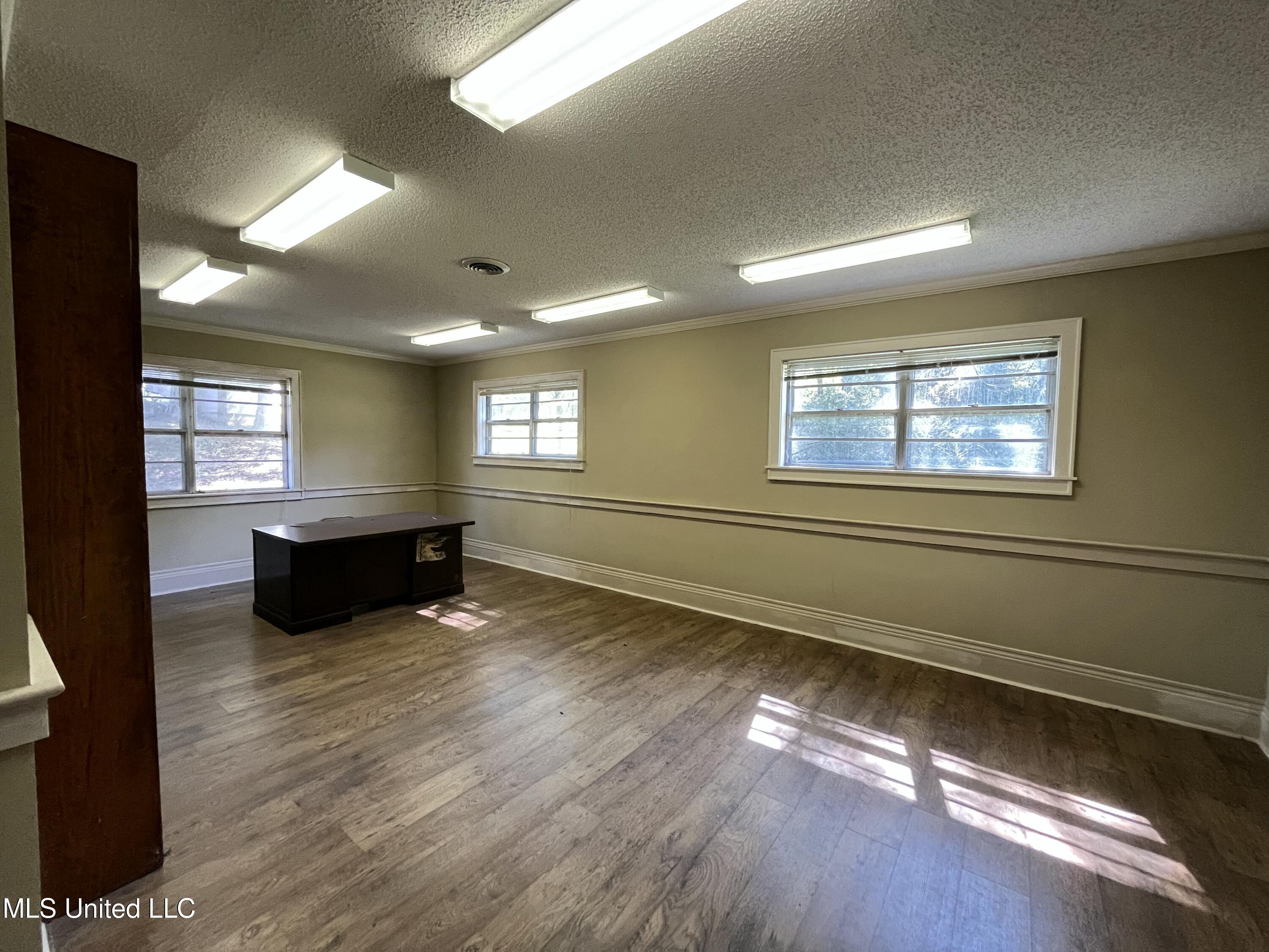 154 Dixie Drive Property Photo 43