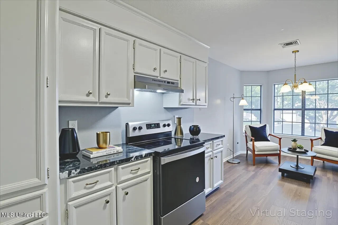 8 Ridgeway Place Property Photo 8