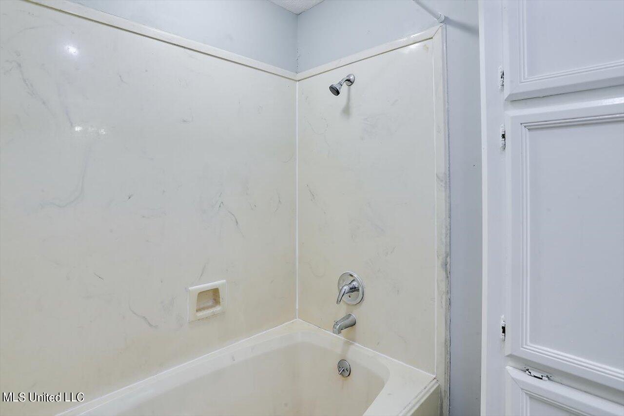 8 Ridgeway Place Property Photo 20