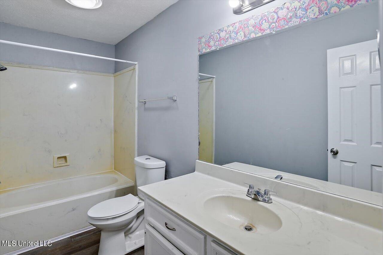 8 Ridgeway Place Property Photo 24