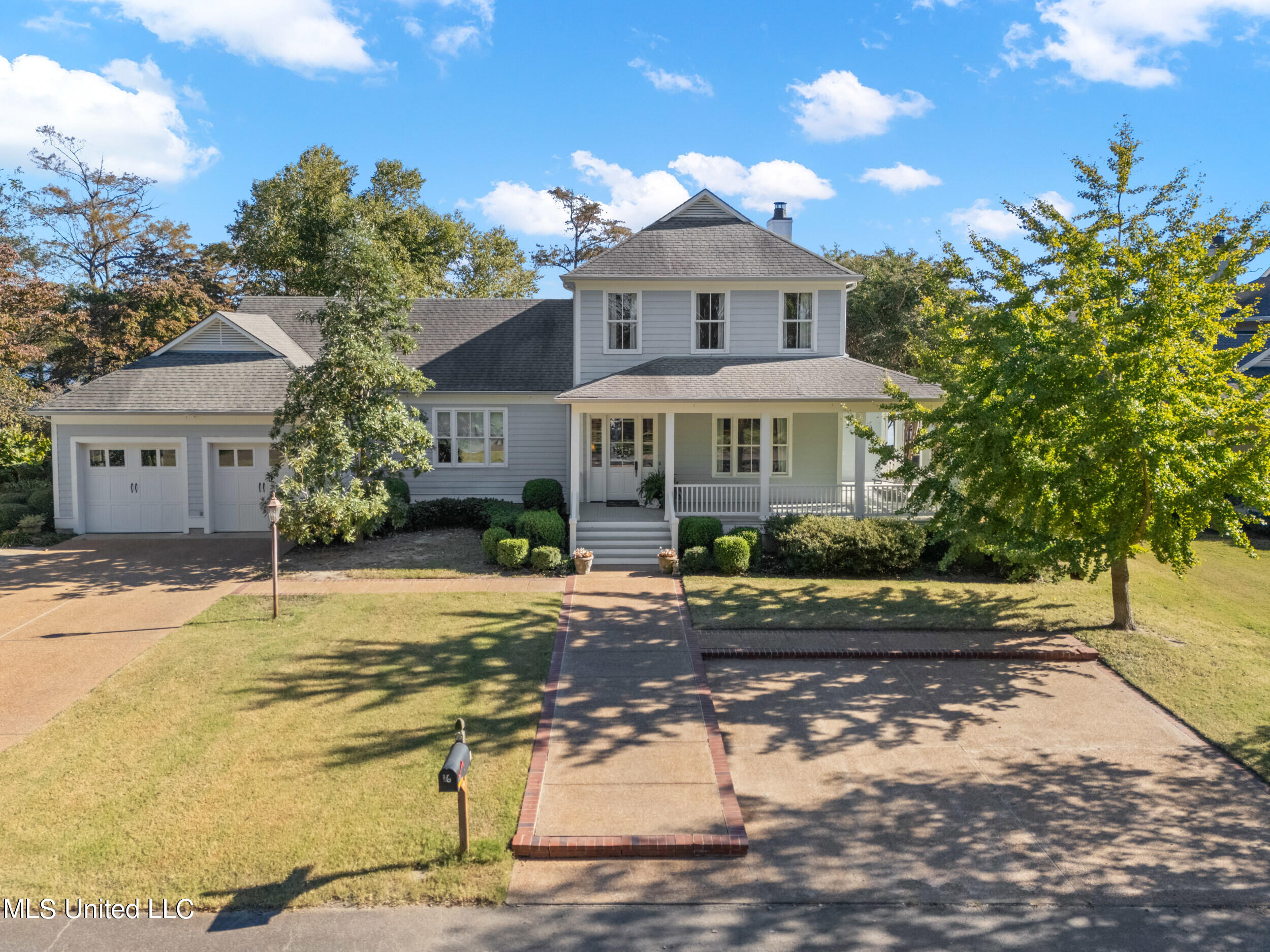 16 Parker Landing Property Photo 1
