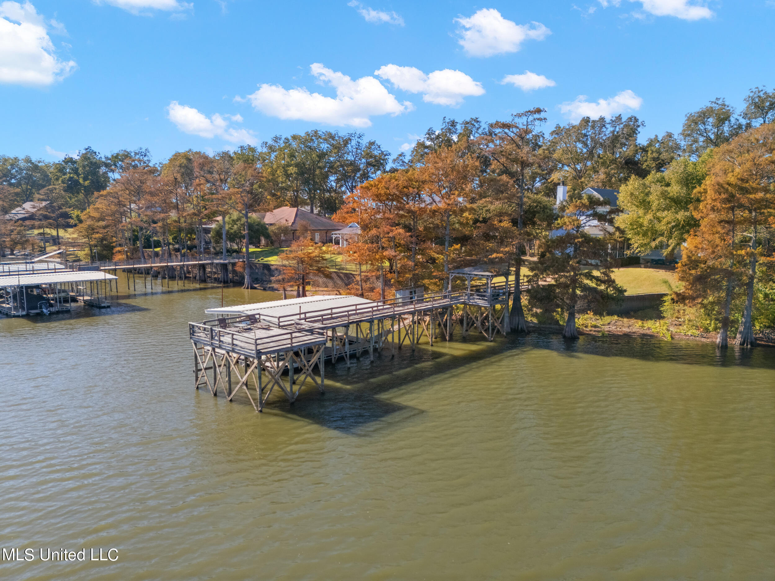 16 Parker Landing Property Photo 7