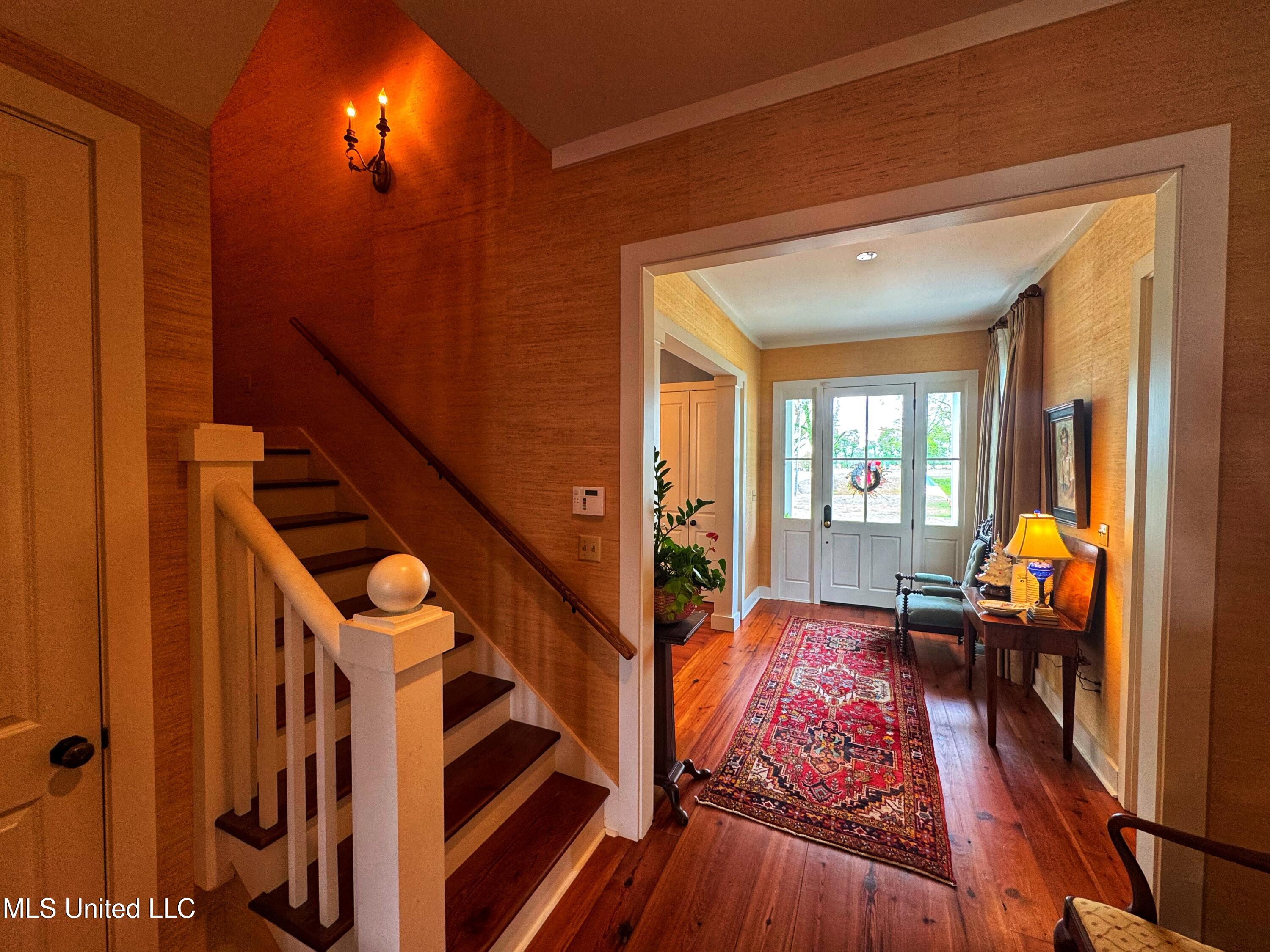 16 Parker Landing Property Photo 8