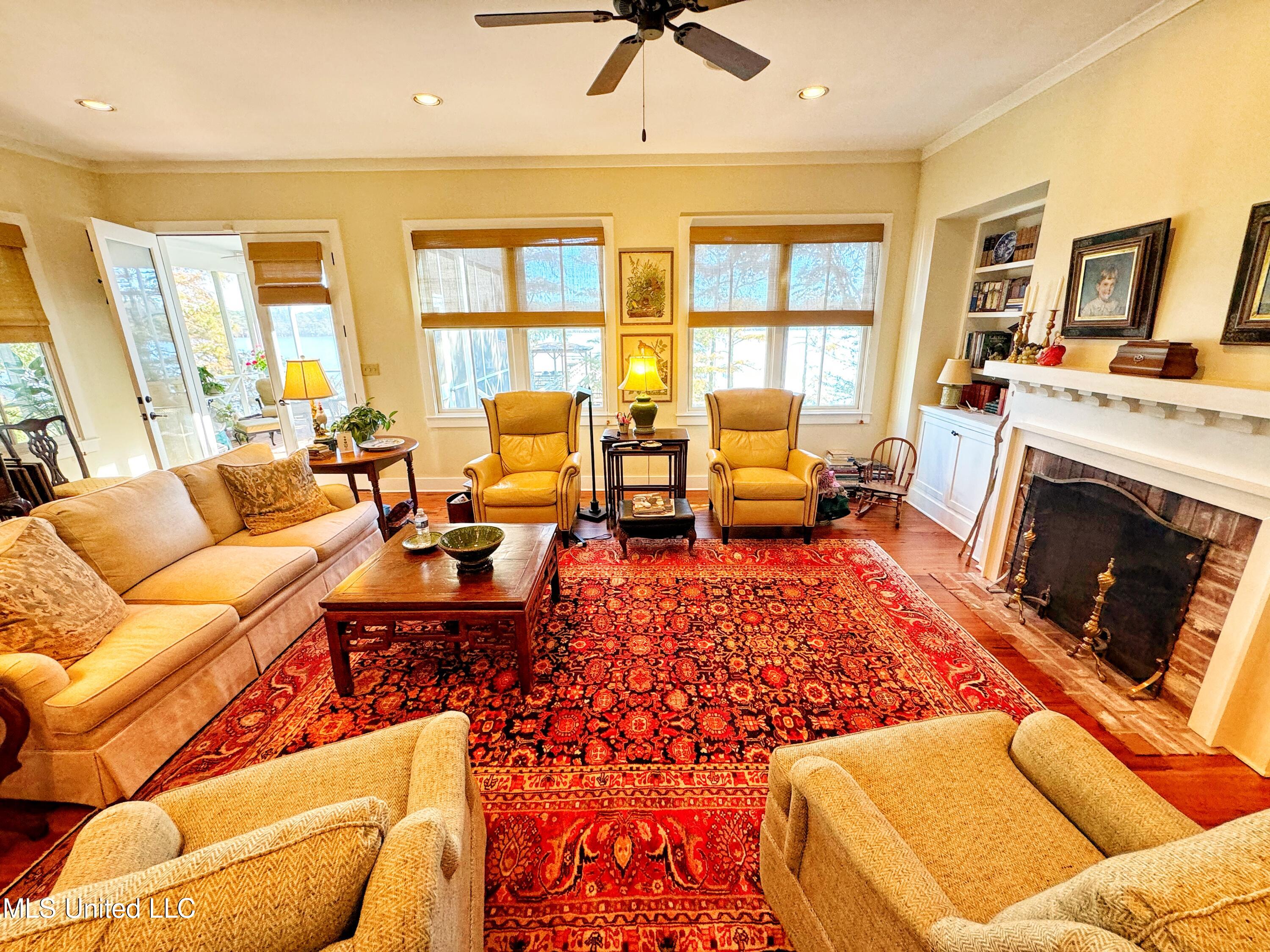 16 Parker Landing Property Photo 12