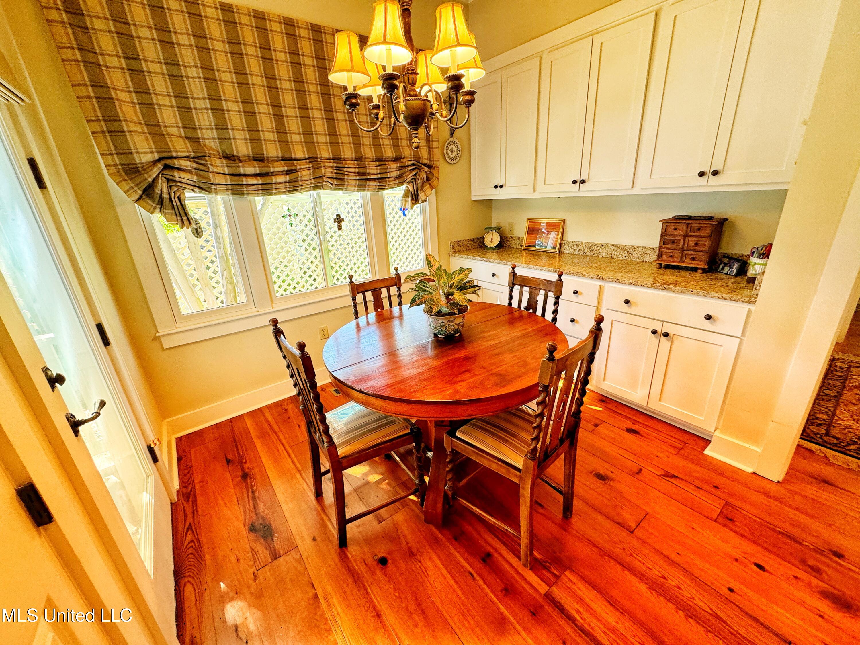 16 Parker Landing Property Photo 37