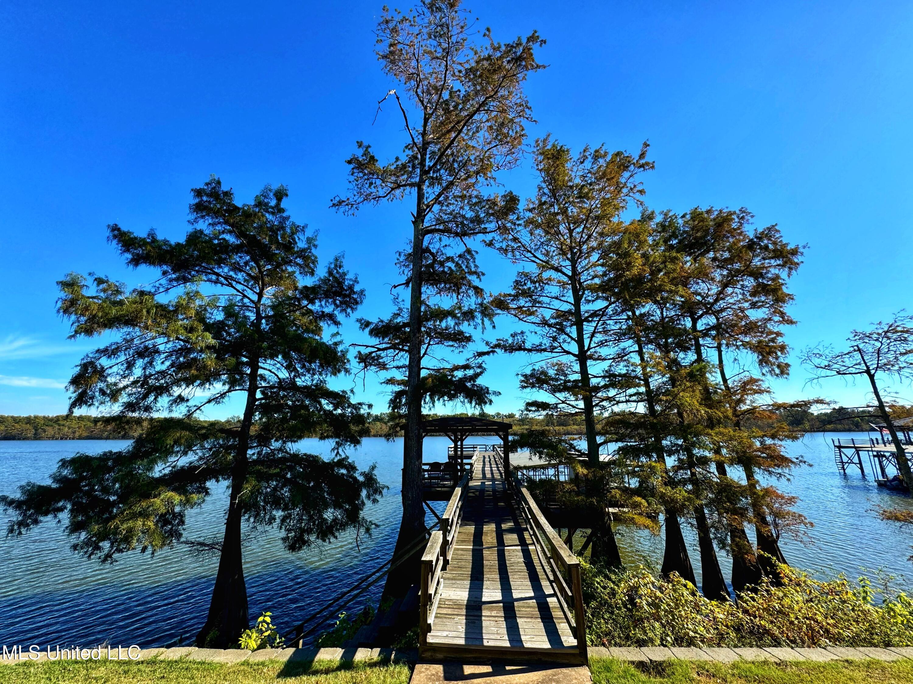 16 Parker Landing Property Photo 76