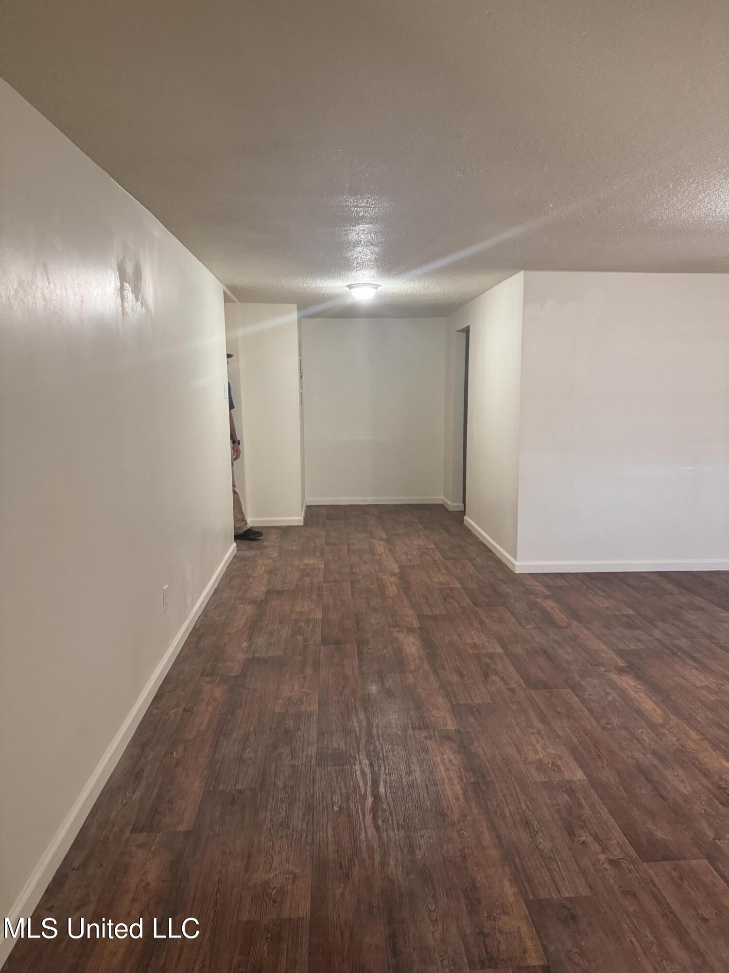 2209 34th Street Property Photo 5