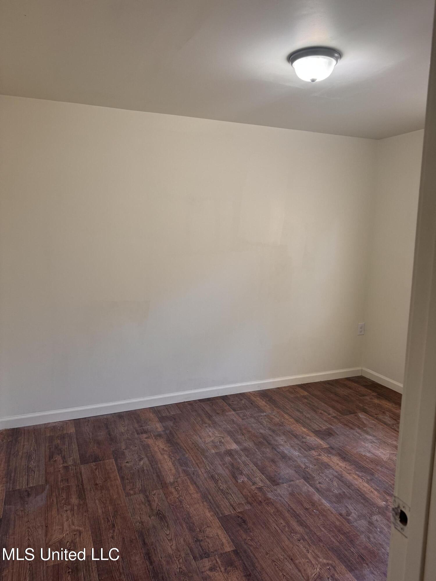 2209 34th Street Property Photo 11