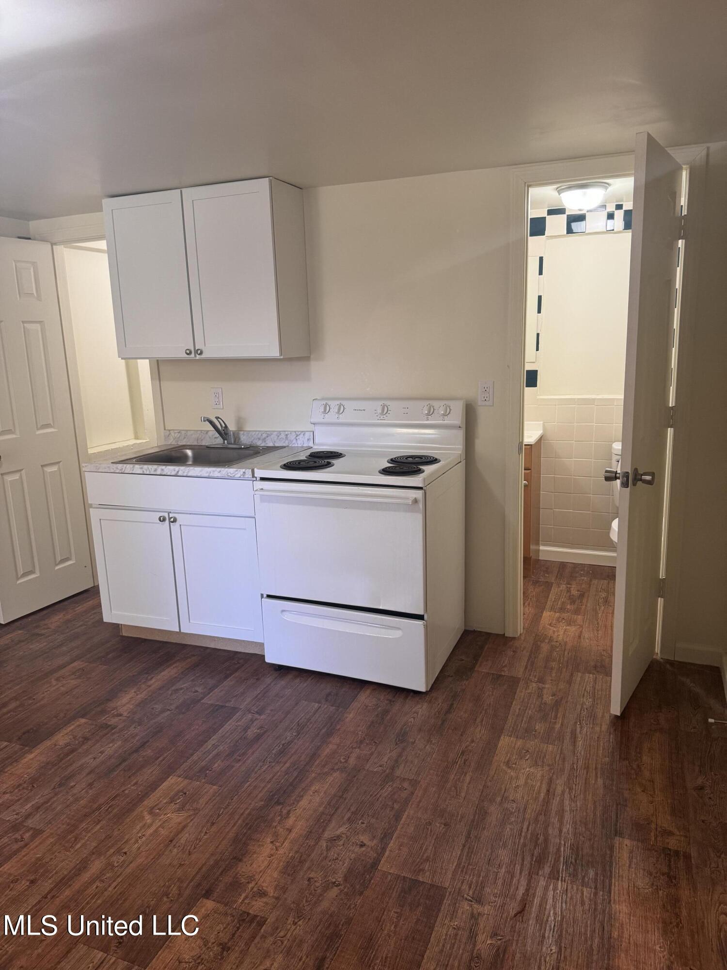 2209 34th Street Property Photo 13