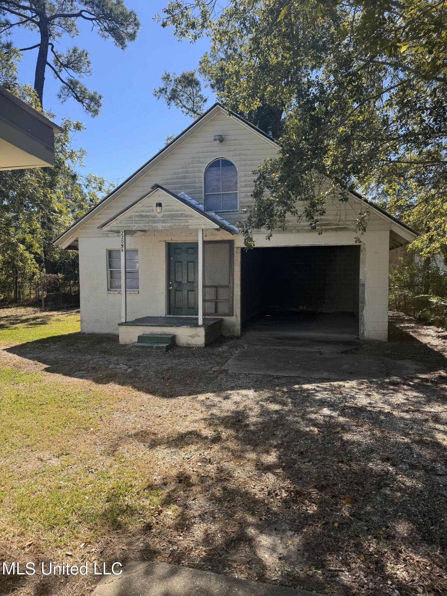 2209 34th Street Property Photo 17