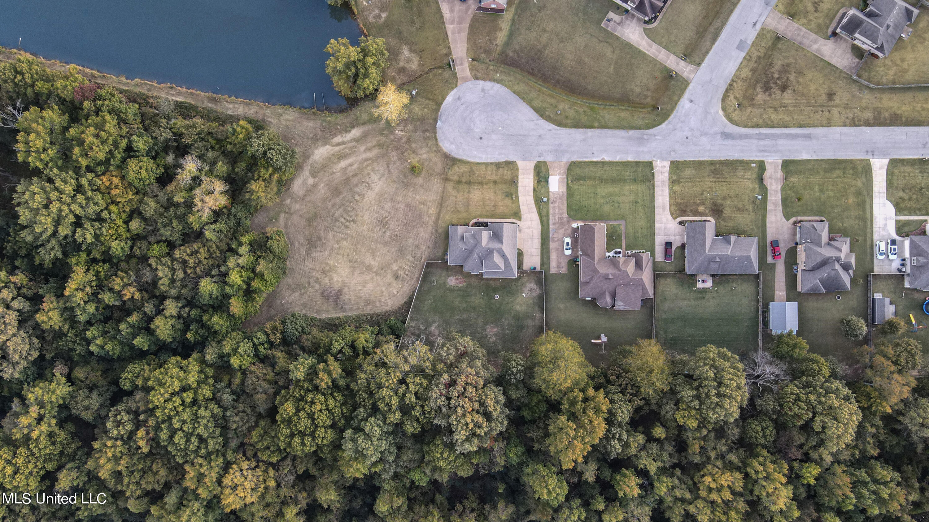5640 Drew Glazer Drive Property Photo 29