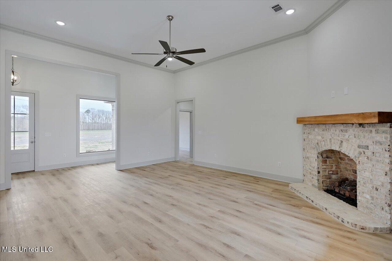 416 Lennon Lane Property Photo 10