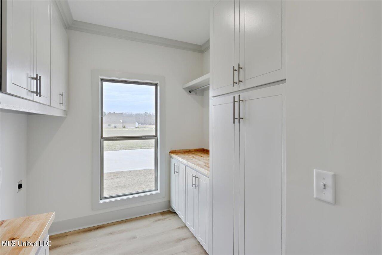 416 Lennon Lane Property Photo 20
